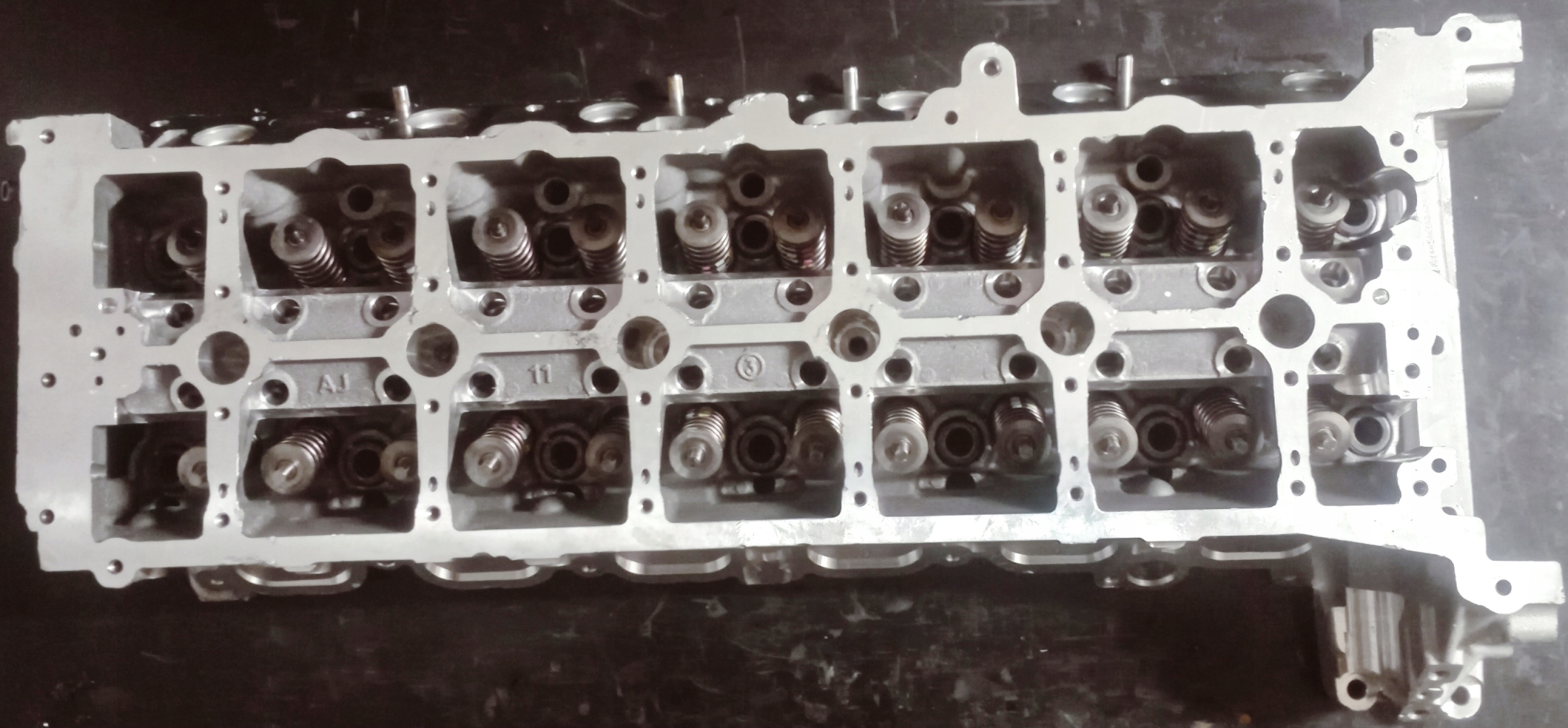 GŁOWICA Mercedes-Benz KLASA E AMG E 53 EQ Boost W213 W222 C257 R256016 Numer katalogowy części R256016 A2560160200 M256