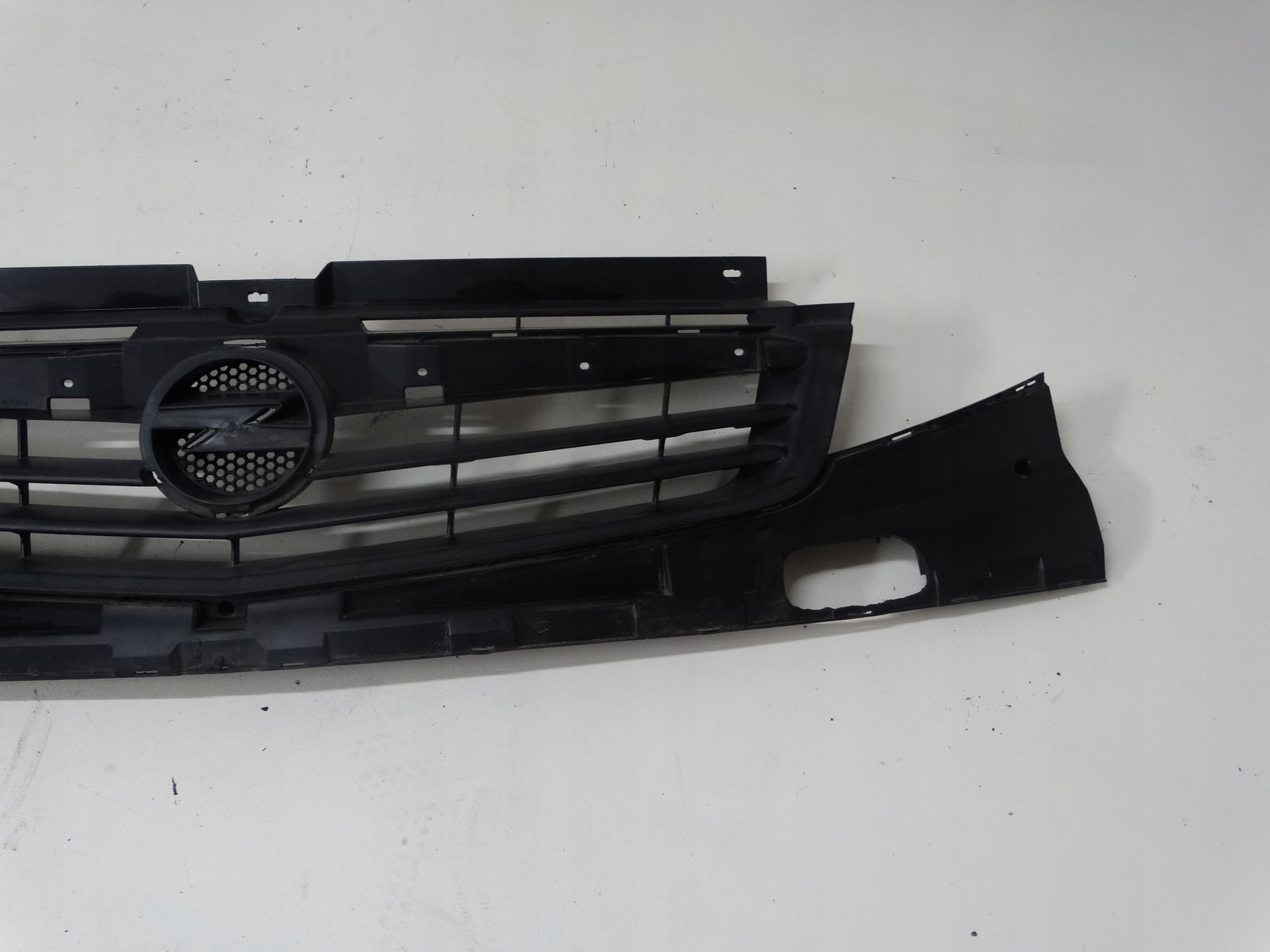 OPEL VIVARO Grille 623100248R