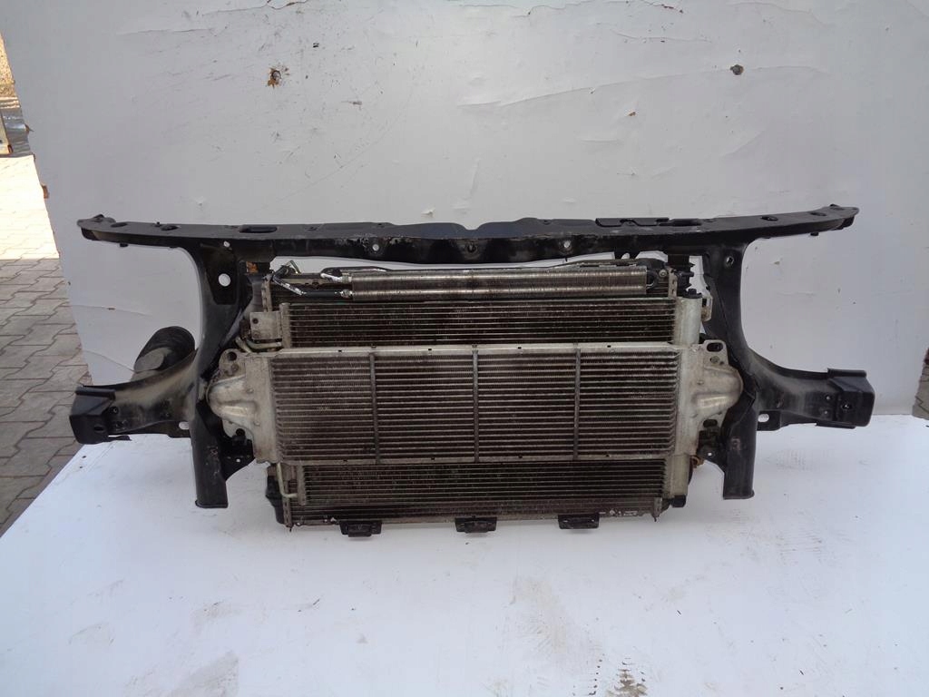 PAS PRZEDNI CHŁODNICE VW TRANSPORTER T5 2.5 TDI