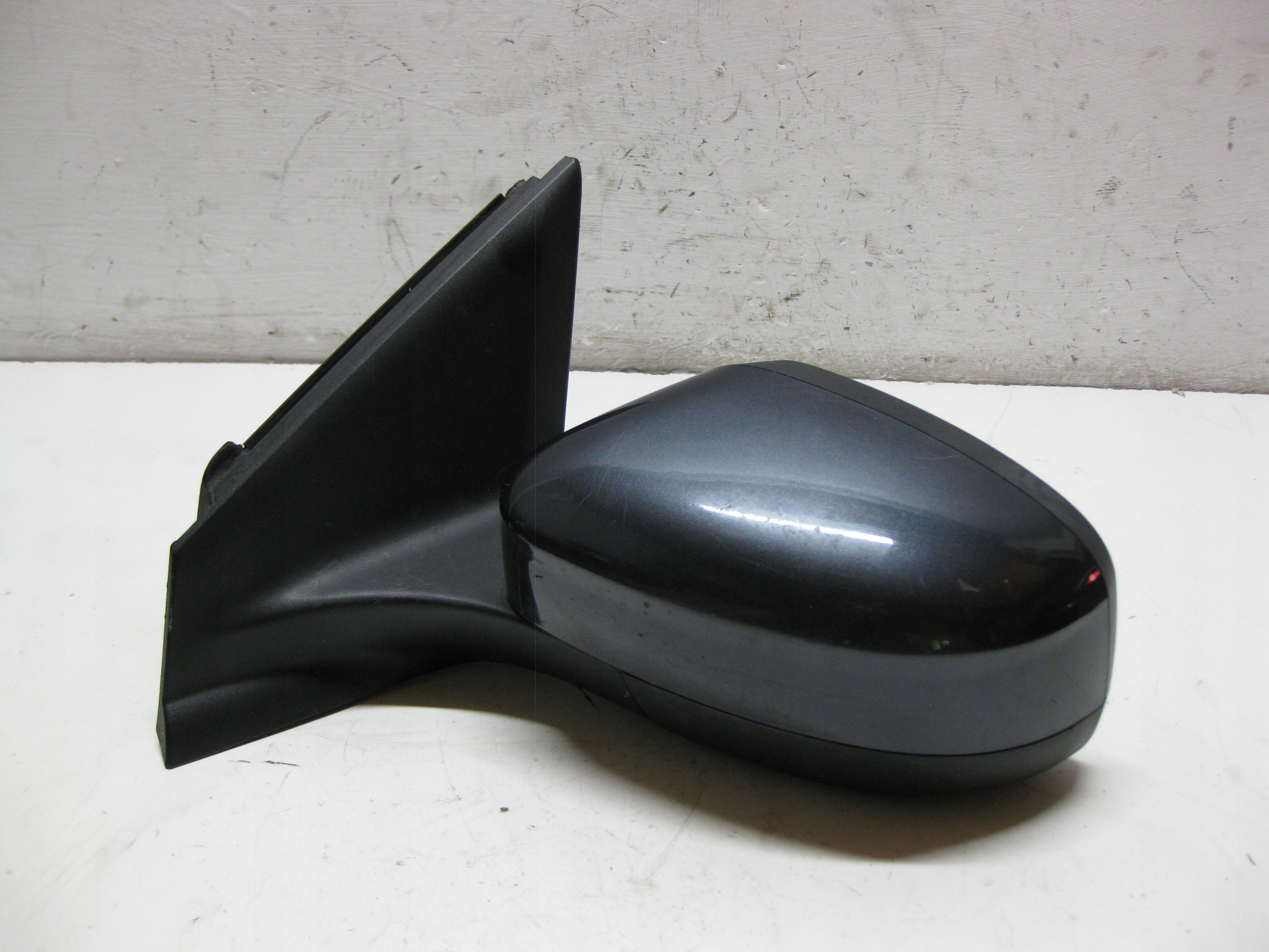 FORD MONDEO MK4 KOMBI 08R mirror left 8 PIN EU
