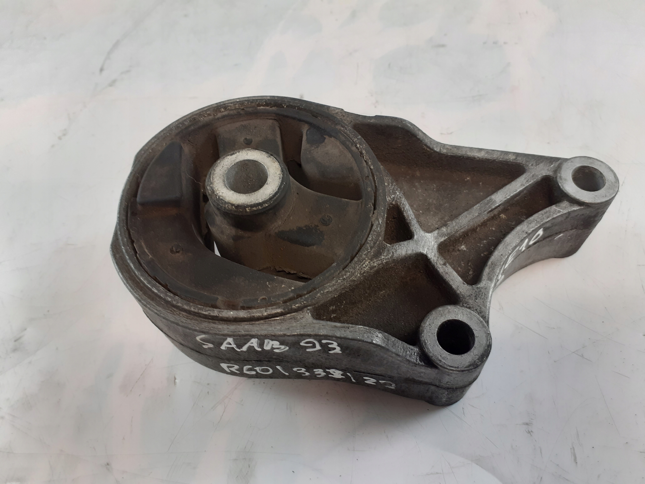 Saab 93 9-3 1.9 CDTi gearbox mounting