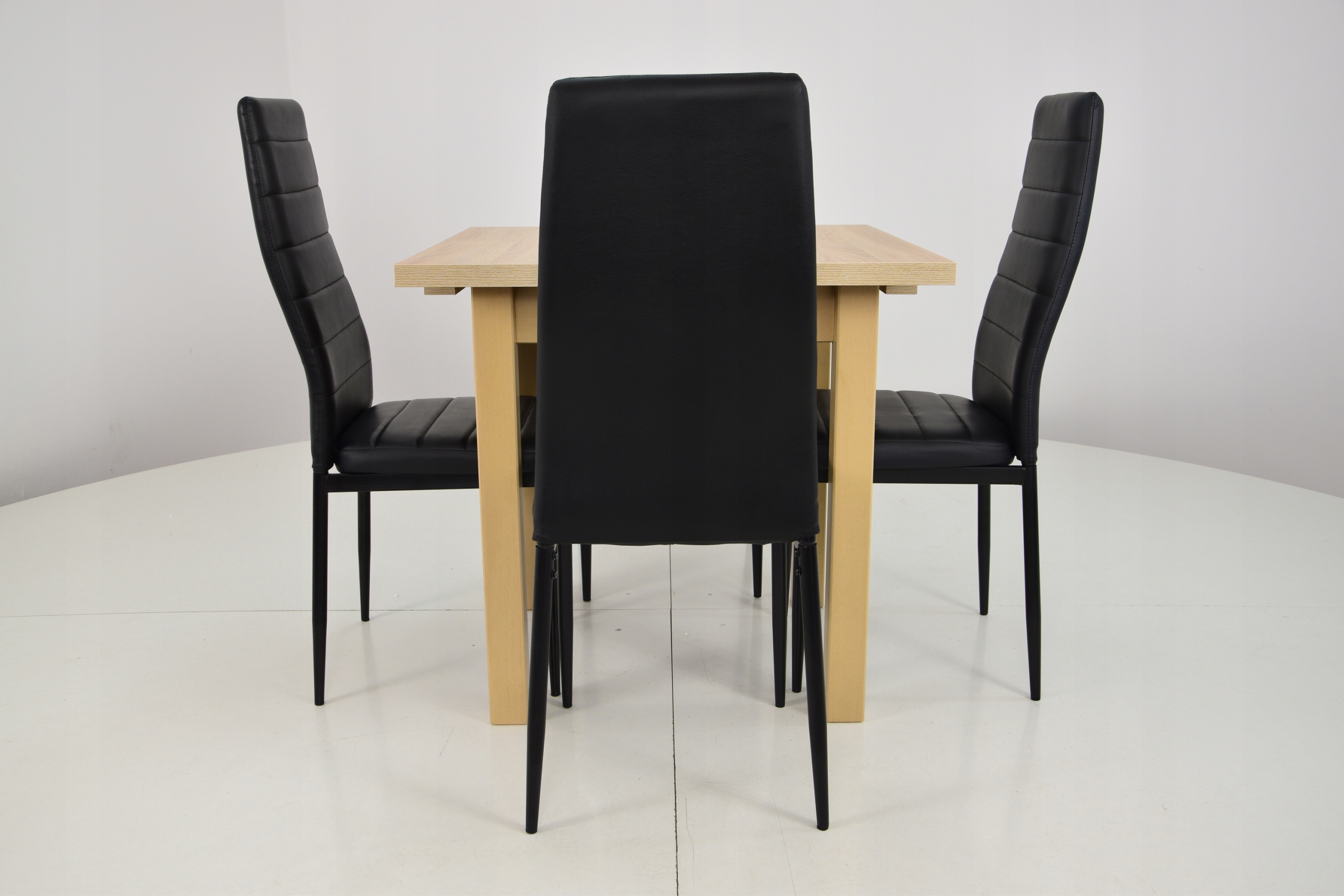 Mały zestaw do salonu stół 80x80/110 i 4 krzesła Kod producenta Zestaw