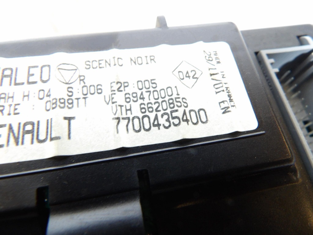RENAULT SCENIC et PANEL alimentation d'air 7700435400