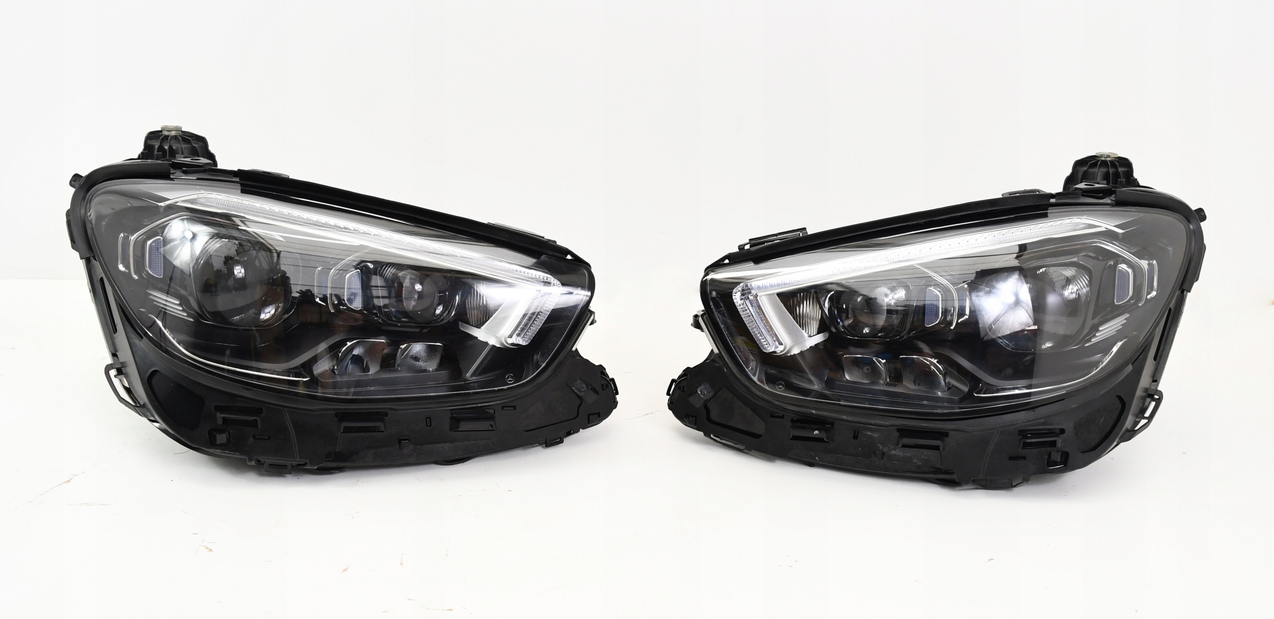 MERCEDES W213 AMG LIFT LAMPA MULTIBEAM LED LEWA