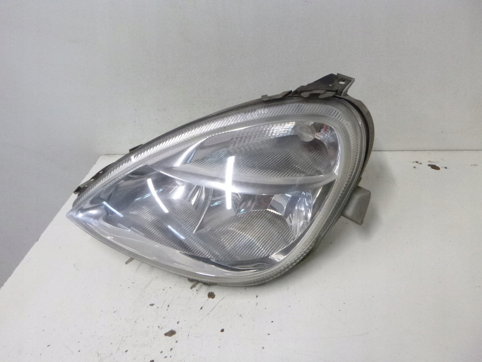 light front Mercedes W168 Lift 01--04r.