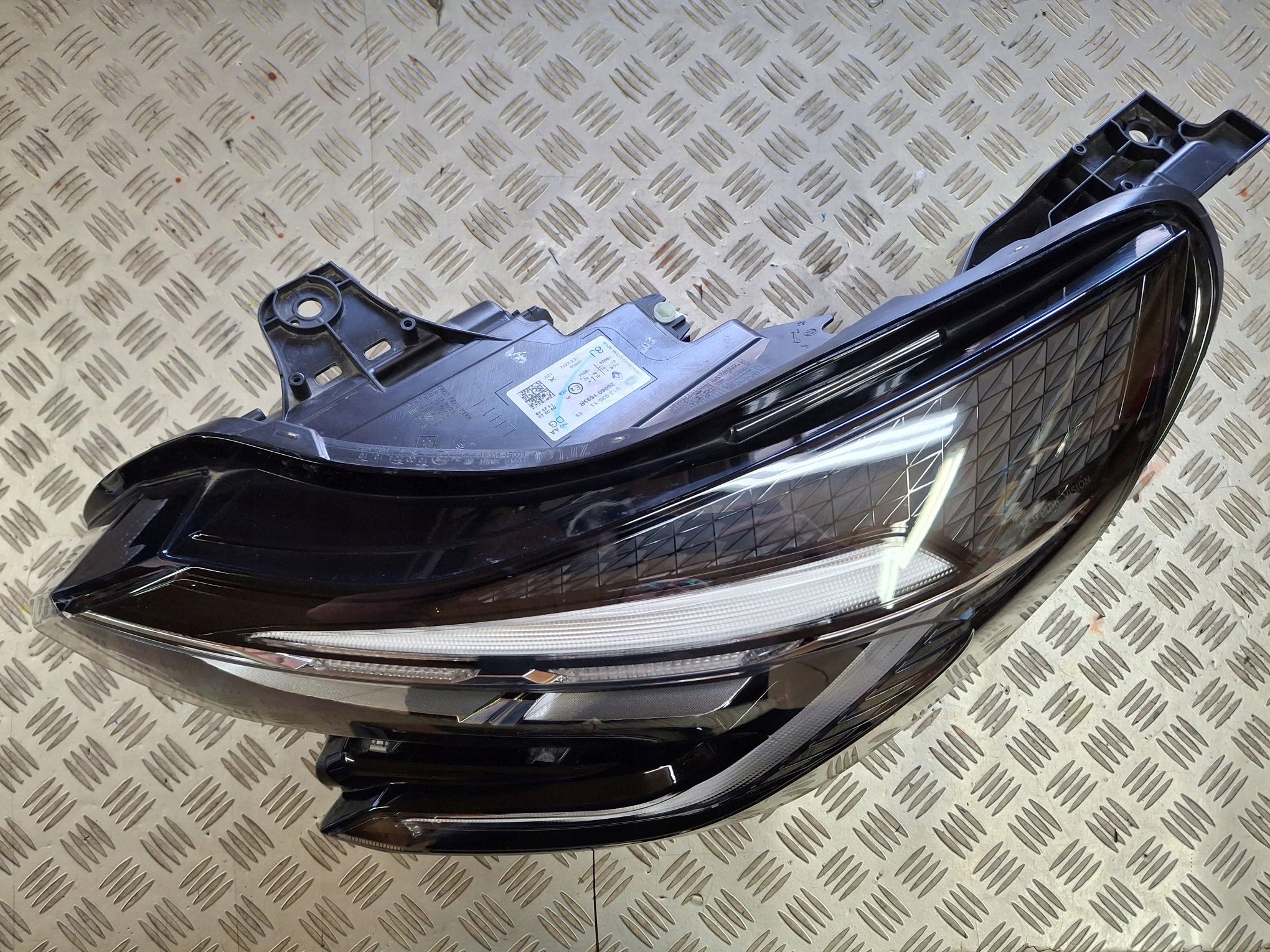 light left front PURE VISION FULL LED RENAULT CAPTUR II 2019R->