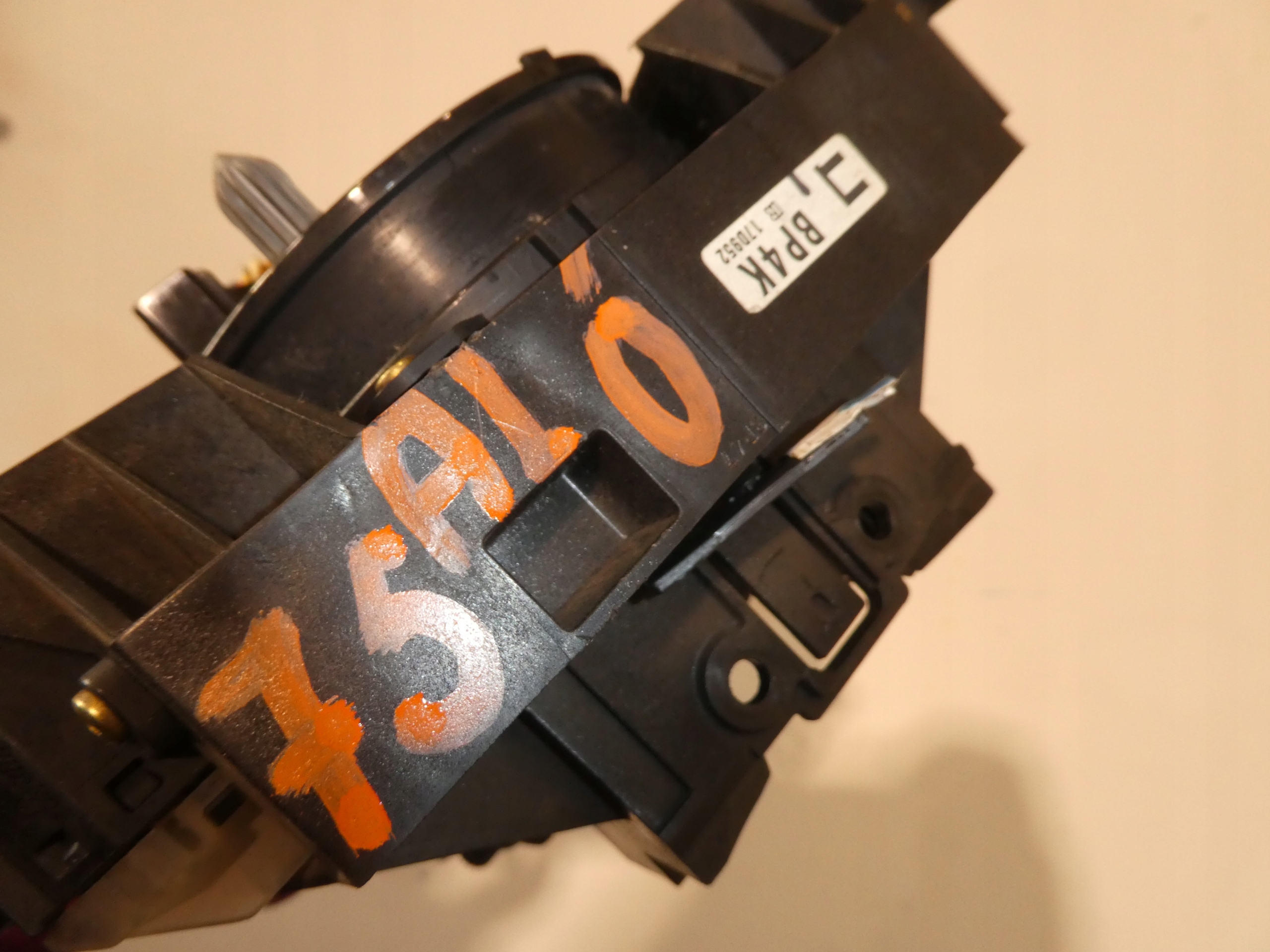 MAZDA 3 switch MANETKA BP4K 17D952