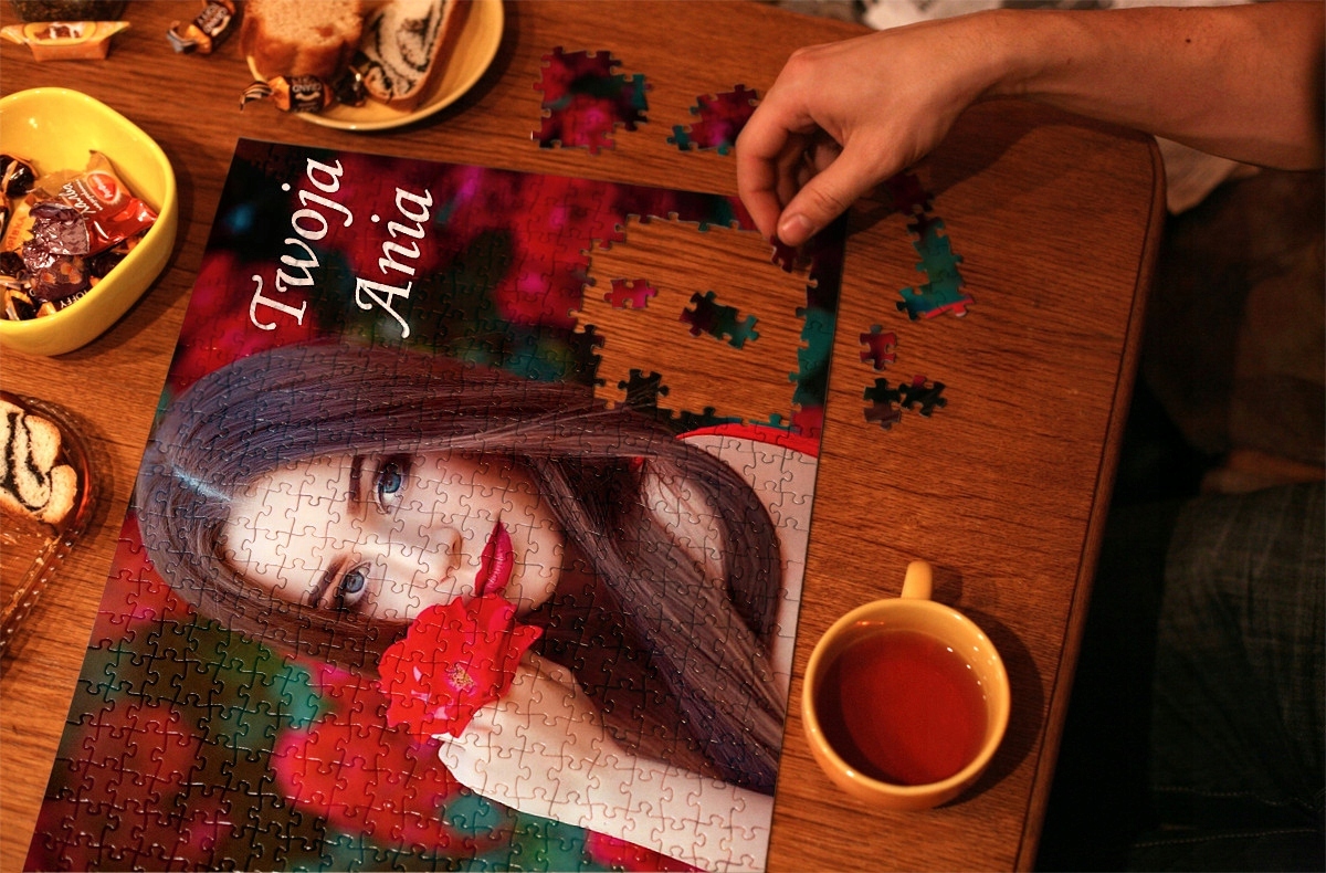 FOTO puzzle ZE ZDJĘCIEM + TEKST i pudełko A4 70 el Liczba elementów 70
