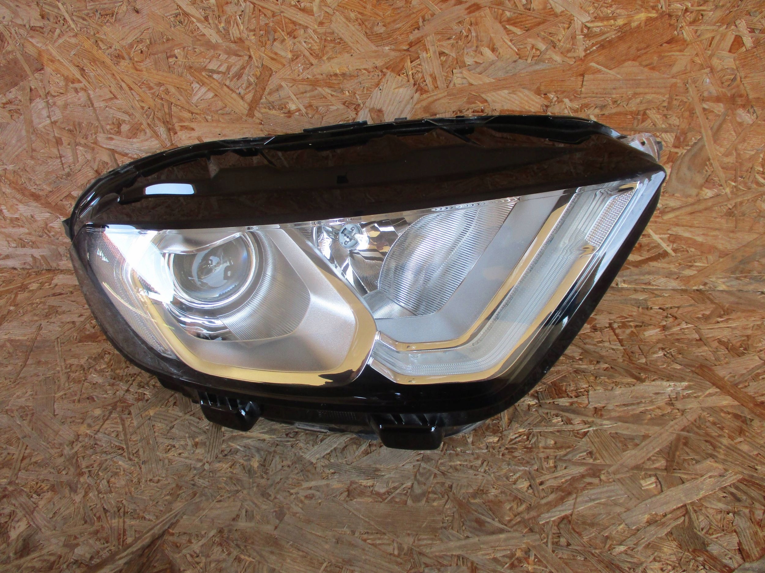 light front front right FORD ECOSPORT LIFT 17