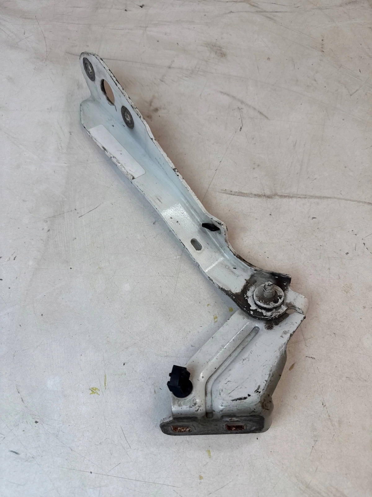 hinge bonnets front front right Renault Master III