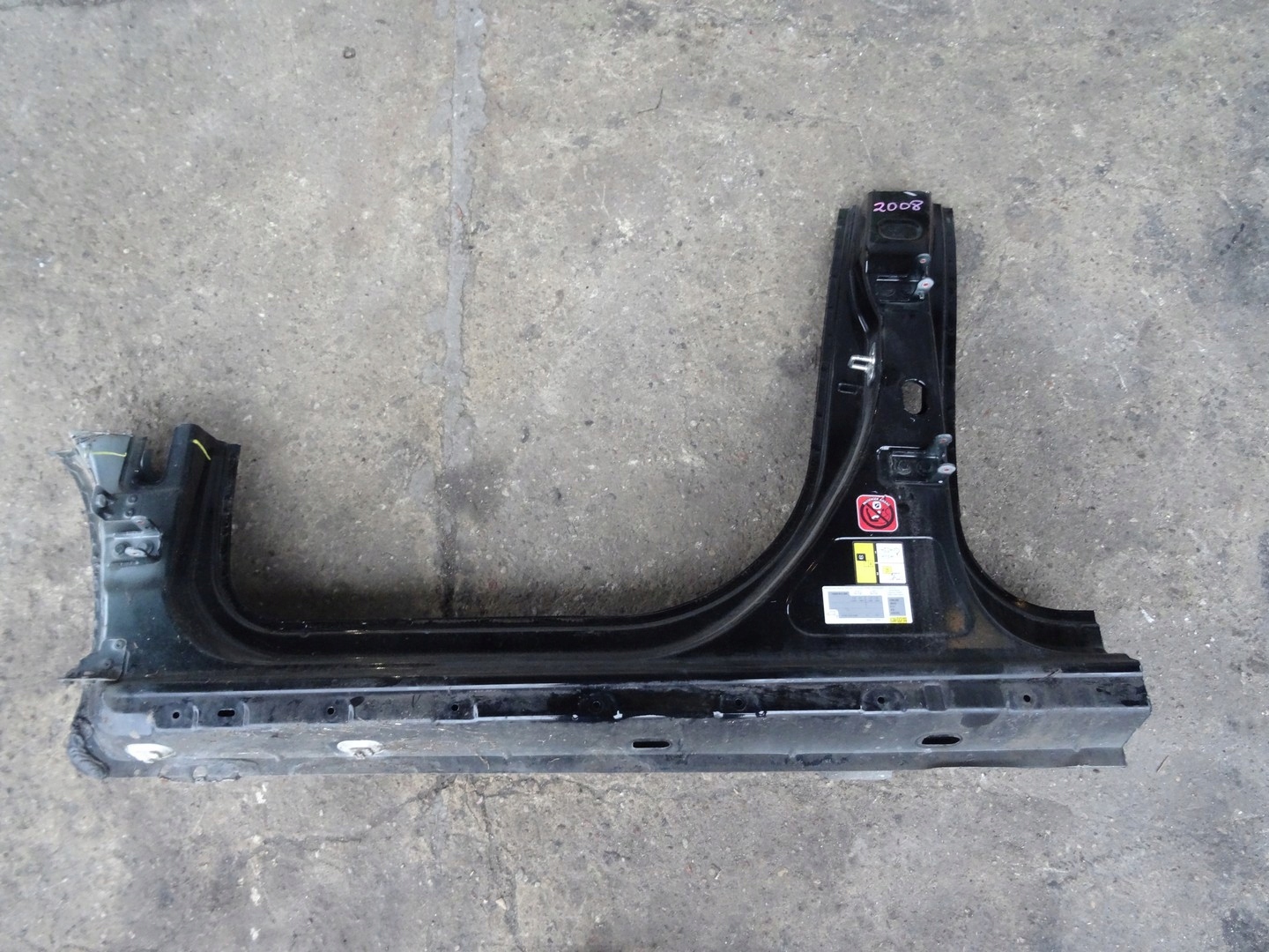 PEUGEOT 2008 threshold left pillar