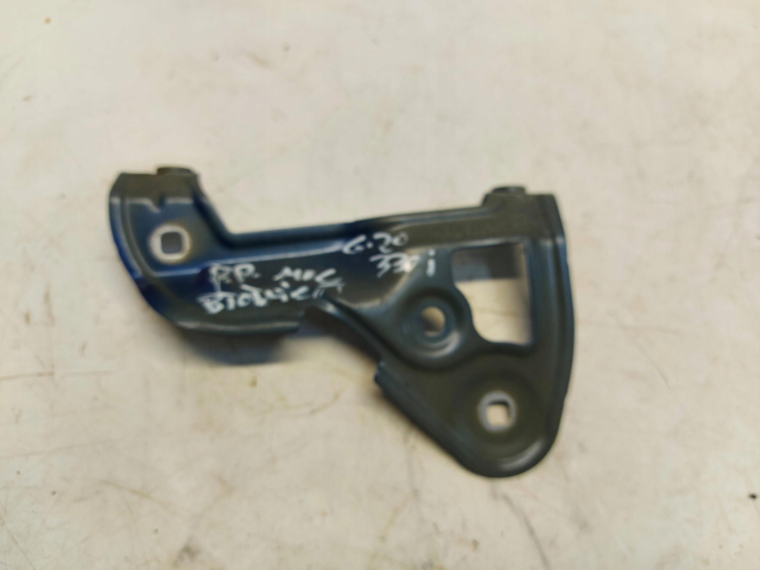 BMW G20 330i Berline 2018 Support plaque Console Aile Droite 7419406