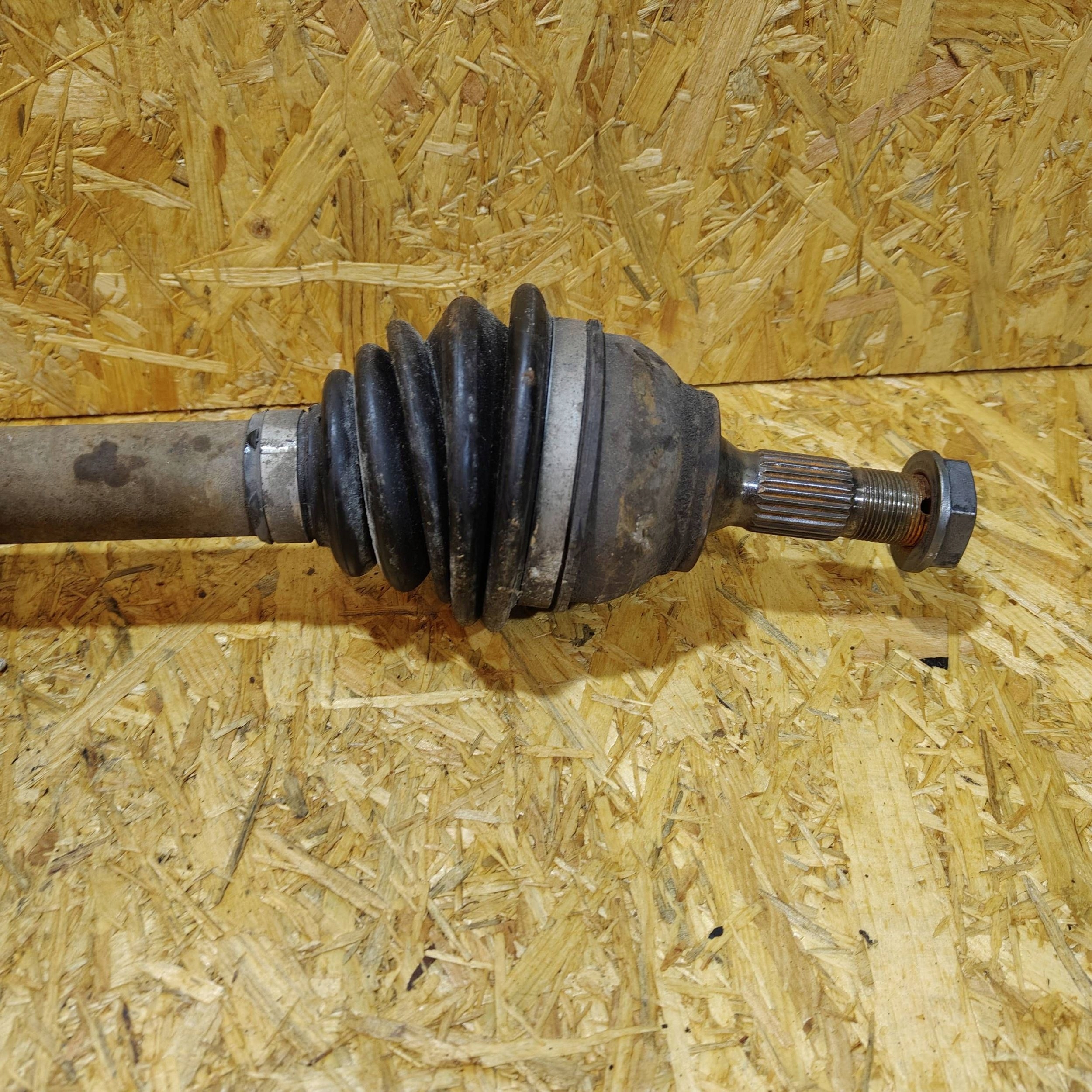Citroen C3 2012 semi-axis front