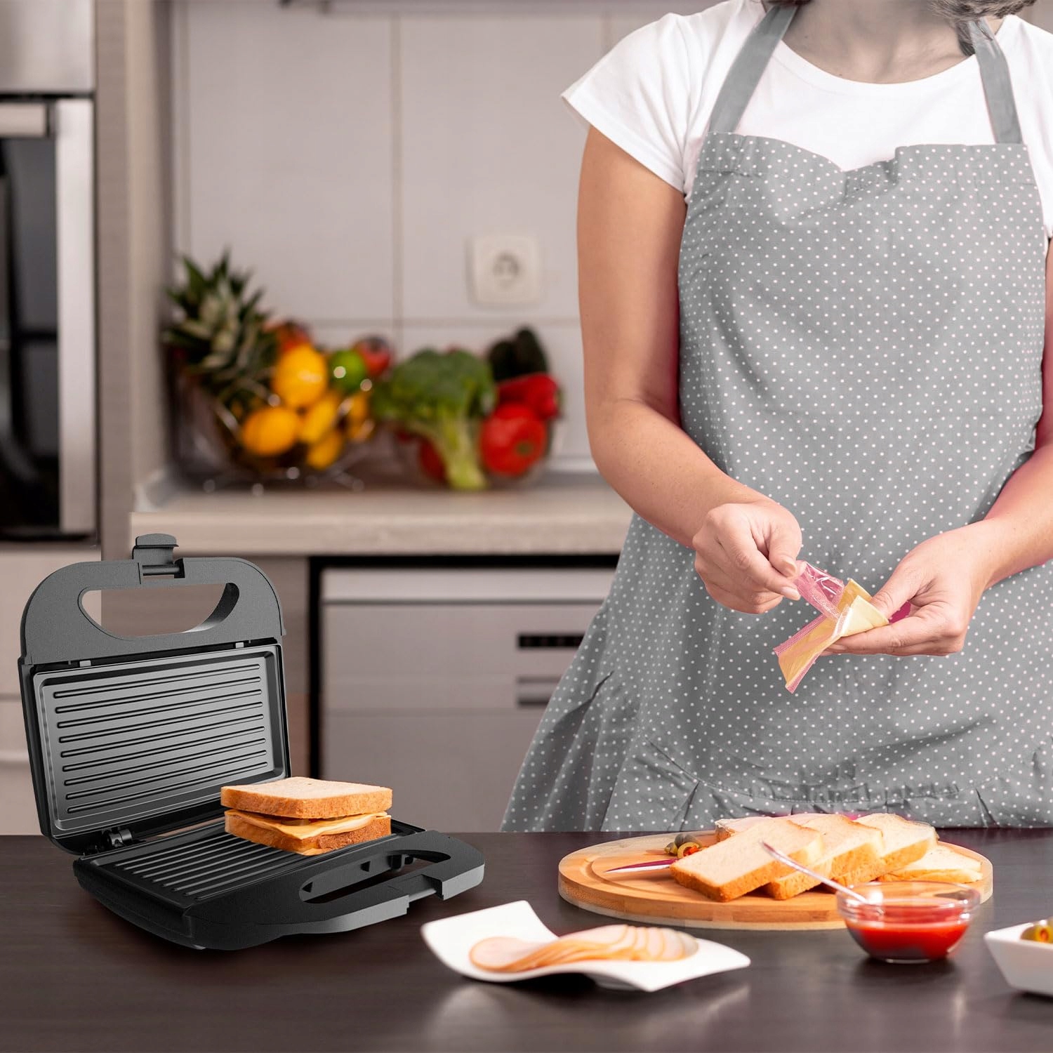 BLACK+DECKER Opiekacz Do Kanapek 750W Powłoka Nieprzywierająca Kompaktowy — miniatura 2