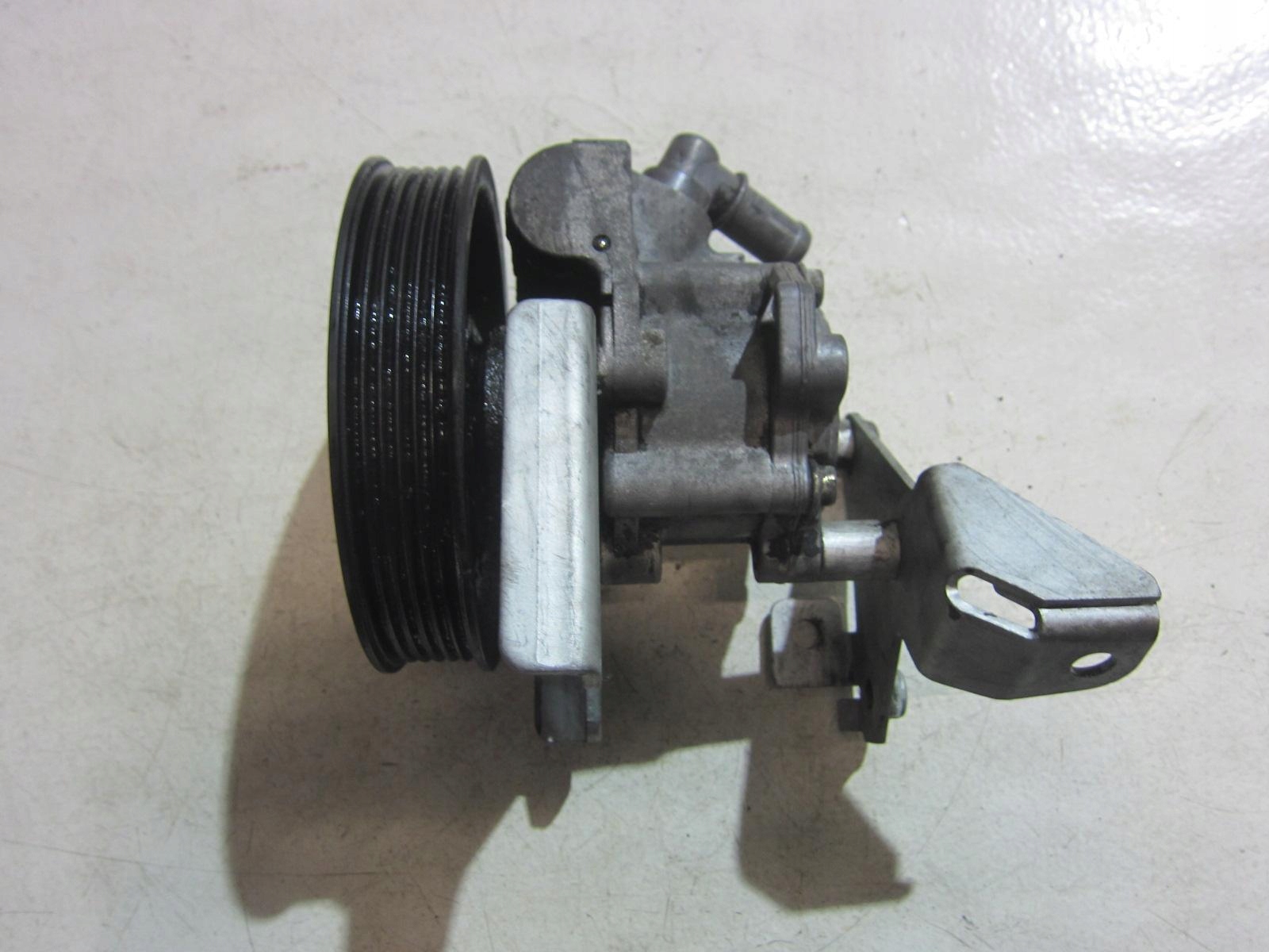 BMW E46 330xi M54 насос гидроусилителя 6753274 LF30