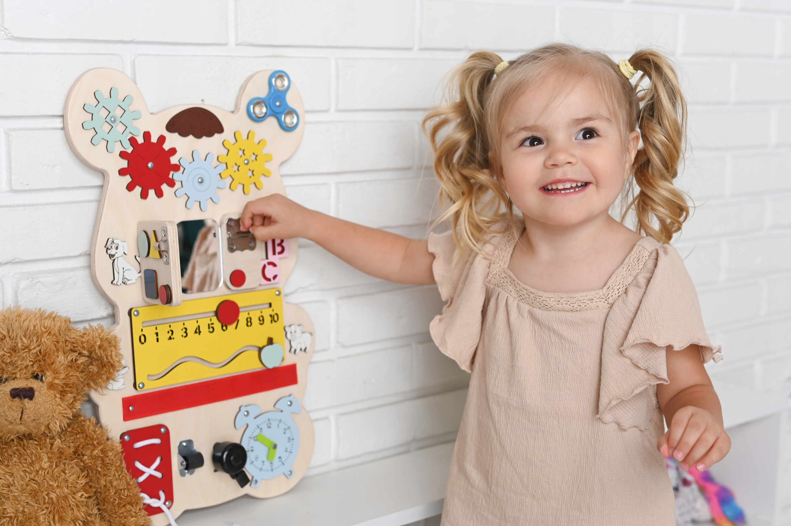 TABLICA MANIPULACYJNA MIŚ XXL SENSORYCZNA MONTESSORI EDUKACYJNA DREWNIANA EAN (GTIN) 5060875583935