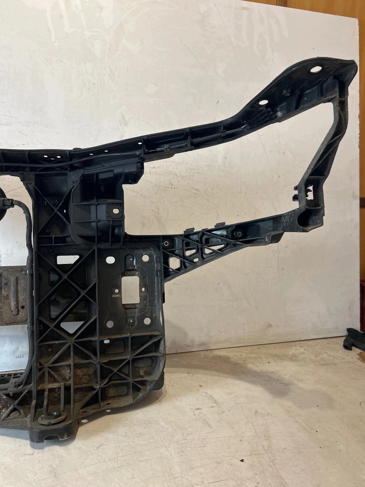 support panel for radiators pillar sider Kia Ceed and Lift 1.6 CRDI