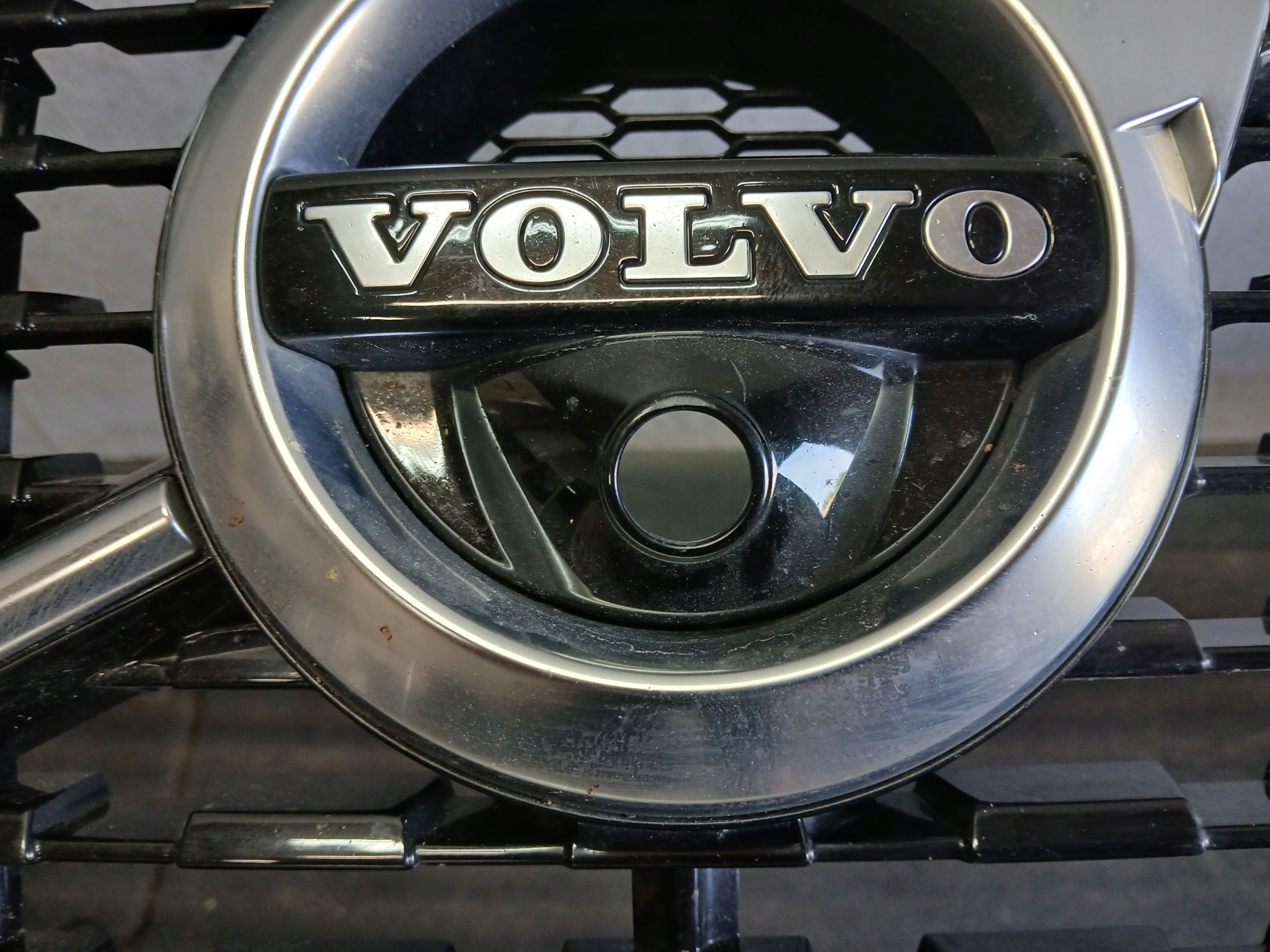 bumper front VOLVO XC60 XC-60 XC 60 II 2 R design 17