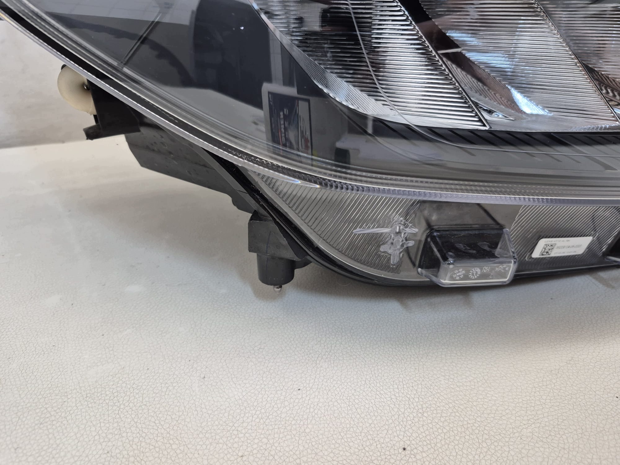 FORD TRANSIT CUSTOM II MK2 23- light right front front FULL LED