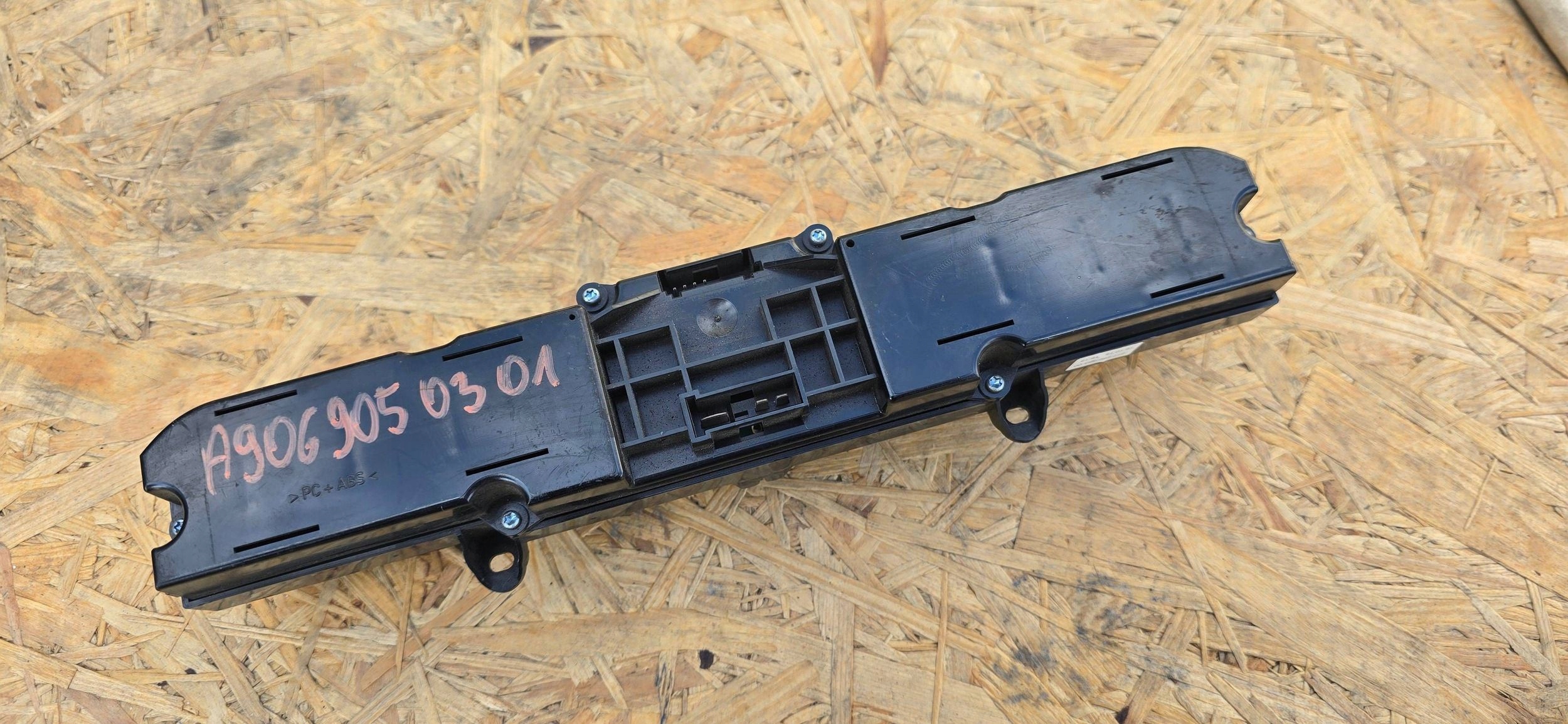 switch PANEL of warning lights MERCEDES SPRINTER 906 W906 A9069050301