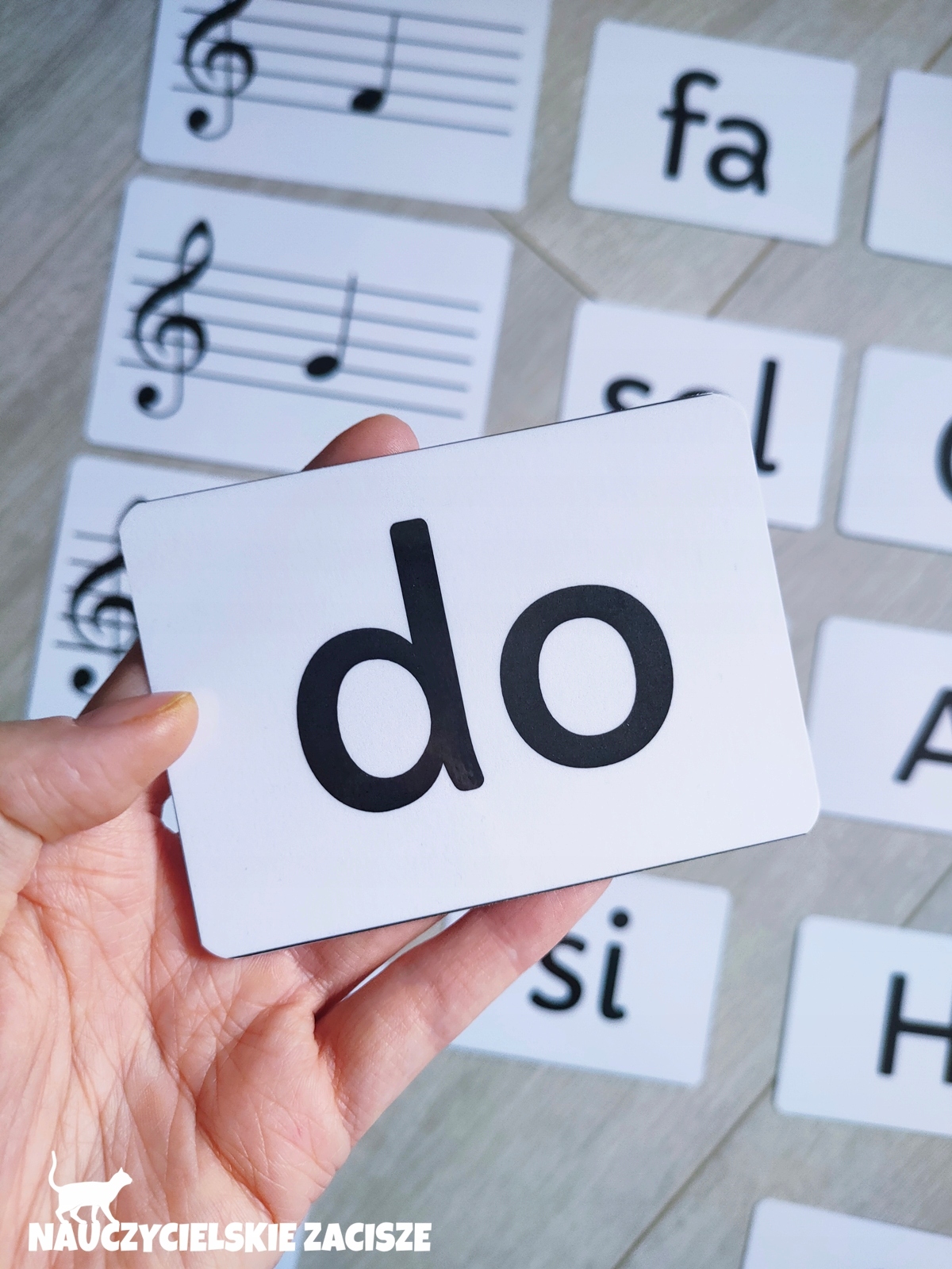 Nuty na pięciolinii 24 karty dla dzieci Język publikacji polski