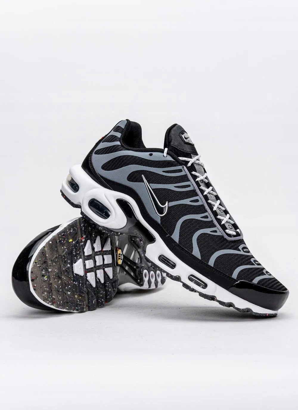 Buty Modne Nike Air Max Plus Grind DM2466-001 r. 38,5