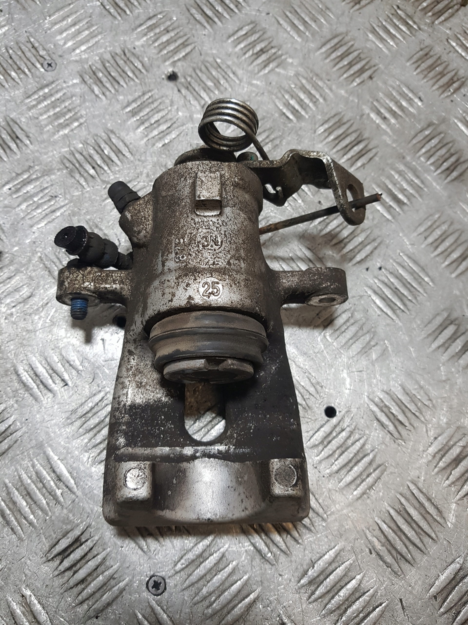 caliper brake right rear part rear OPEL ASTRA H