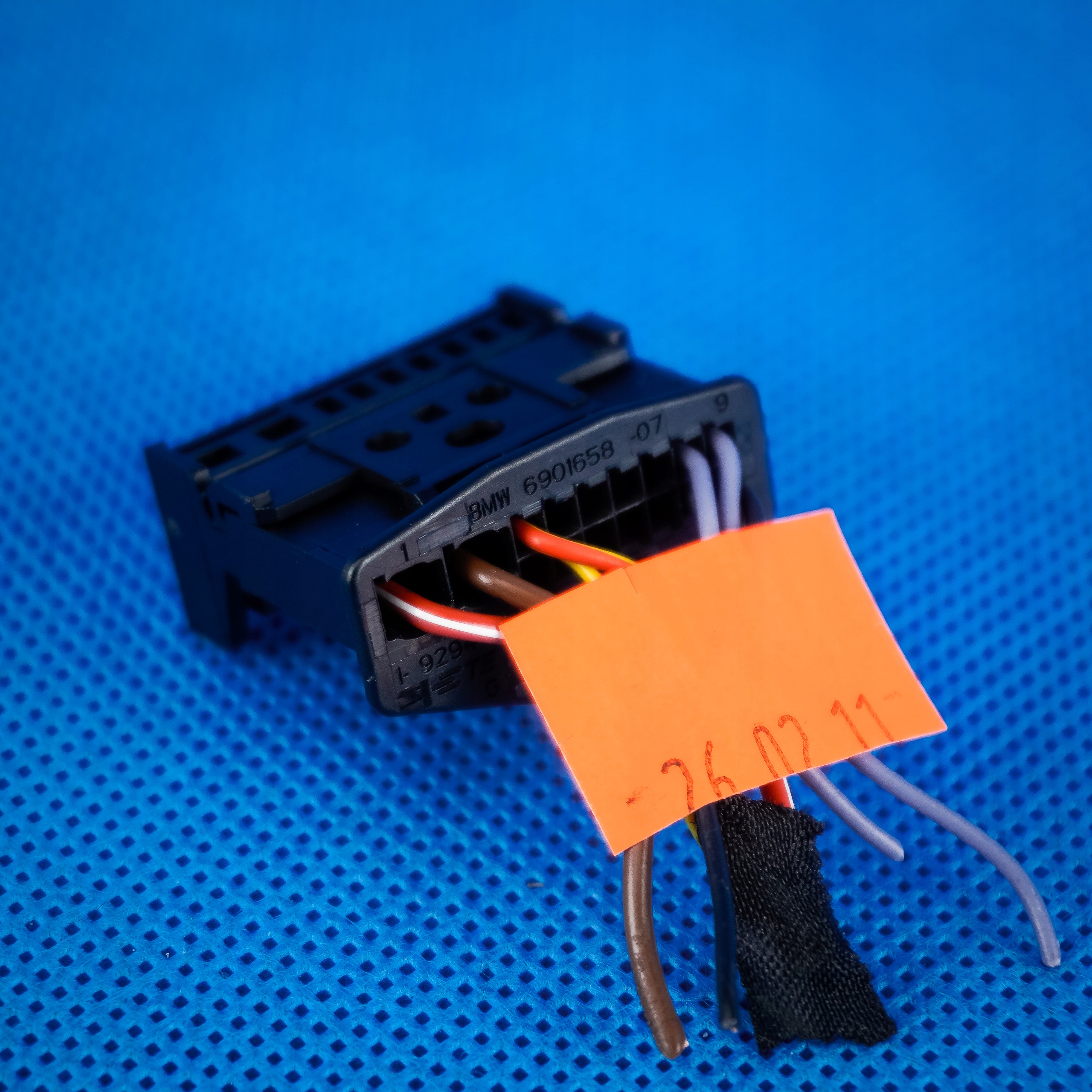 connecting spoiler connector piny BMW 61136901658 6901658