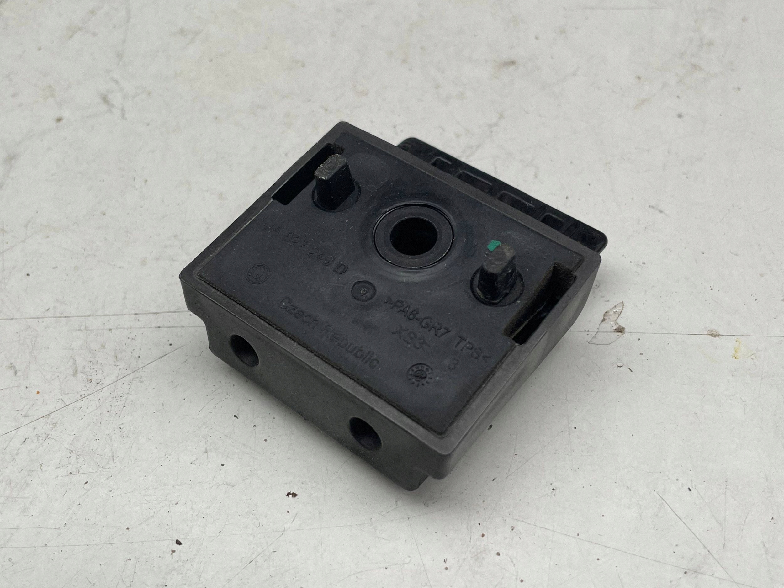 tip bonnet boot SKODA OCTAVIA IV 5JA827249D original