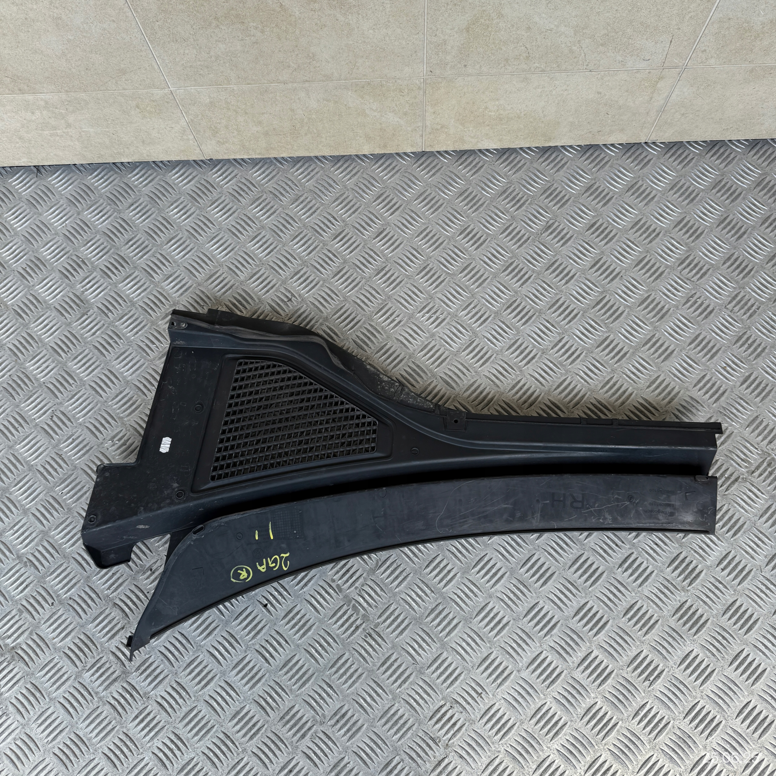 torpedo right VW VOLKSWAGEN T-ROC 2GA819404