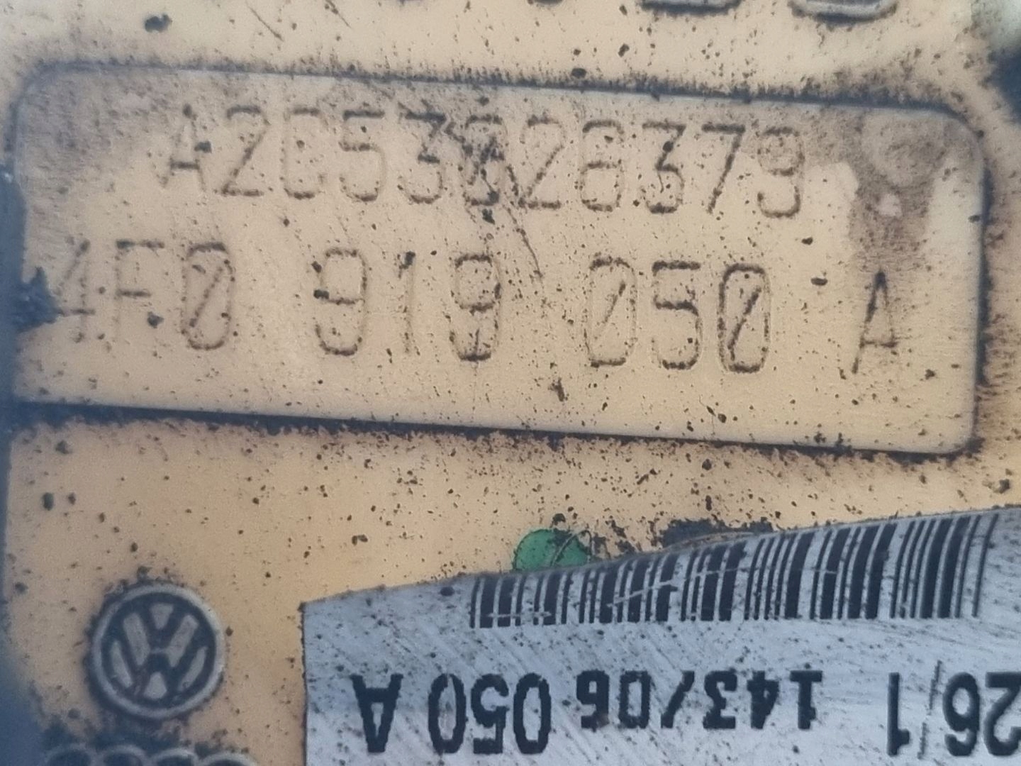feed pump Audi A6 C6 2006 4F0919050A