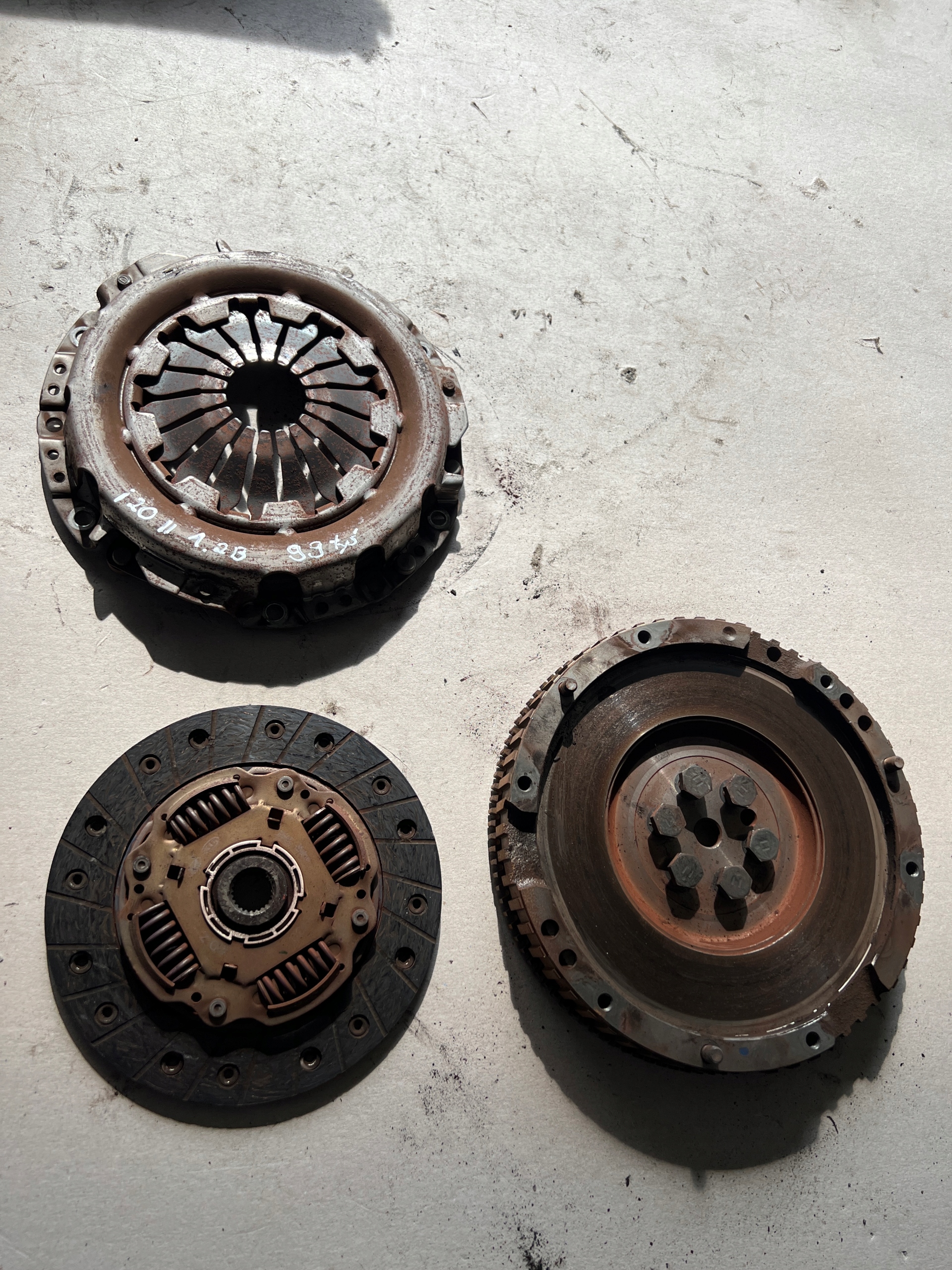 HYUNDAI I20 II 1.2 B G4LA зчеплення в зборі 99 тис.