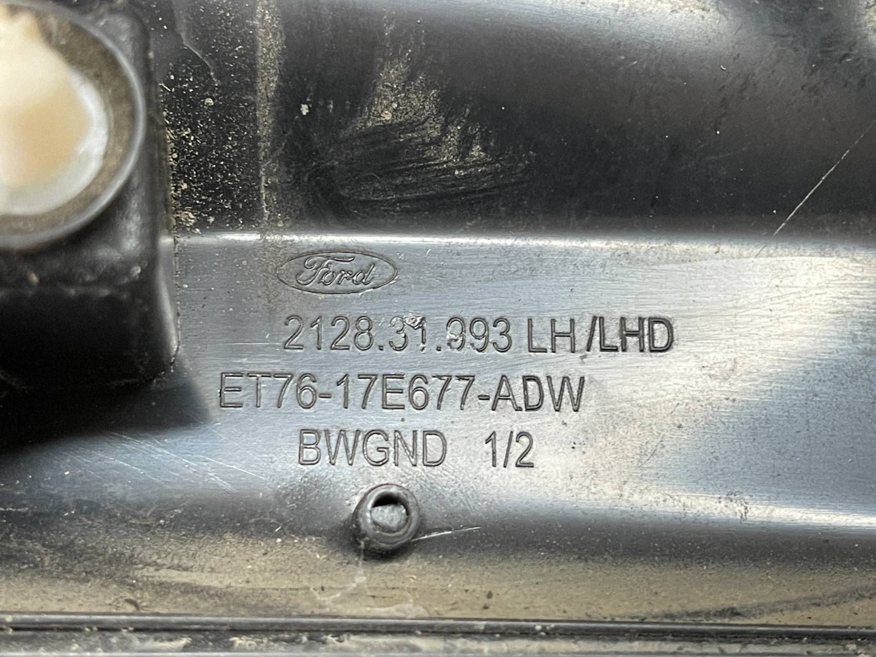 Blende Abdeckung TROJKAT des Kotflügels links FORD TRANSIT COURIER 14