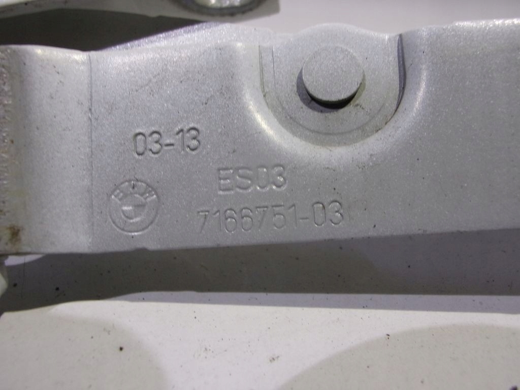 BMW 1 E82 Coupe 2013 hinges bonnet