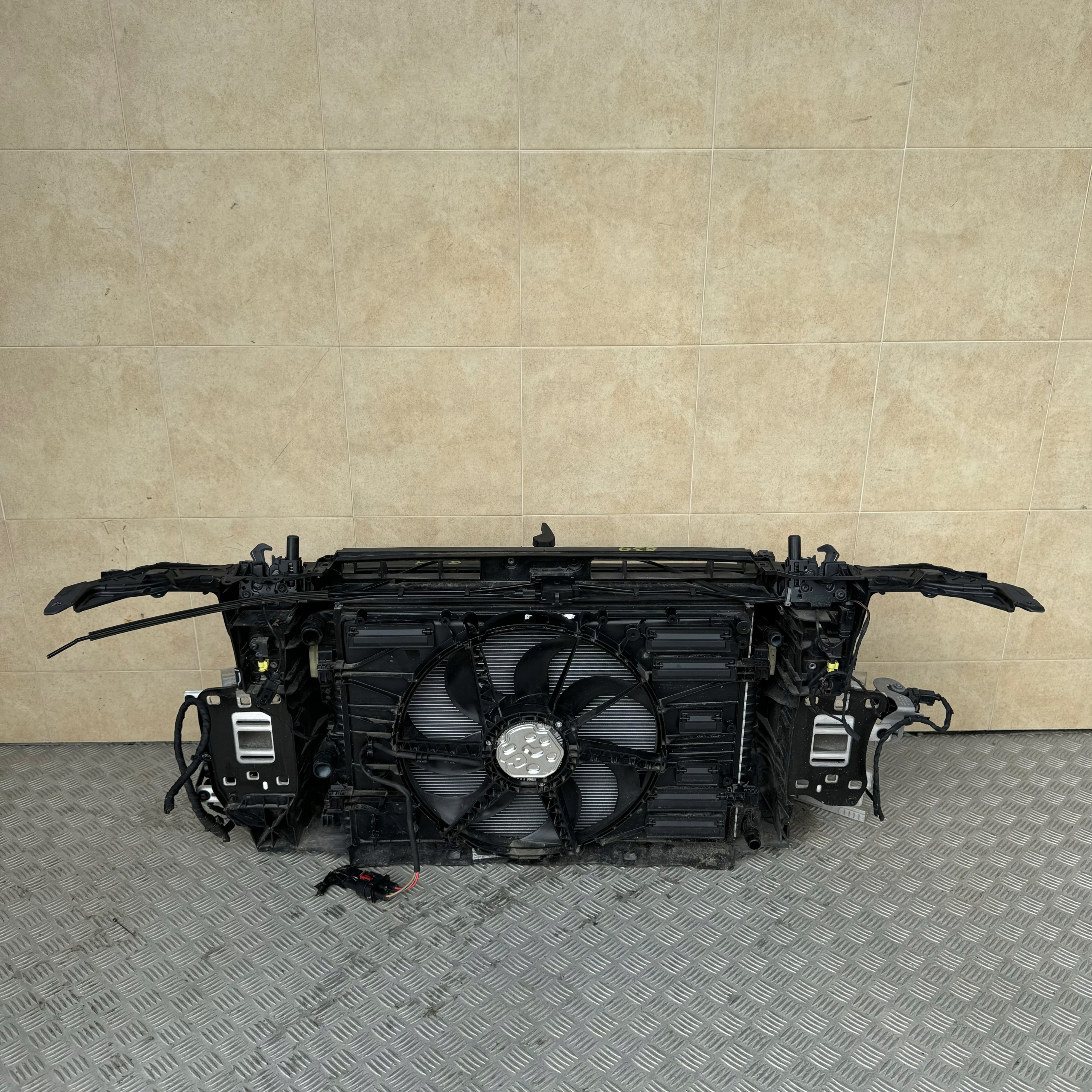 support panel for radiators complete radiator AUDI Q3 83A 1.5 TFSI