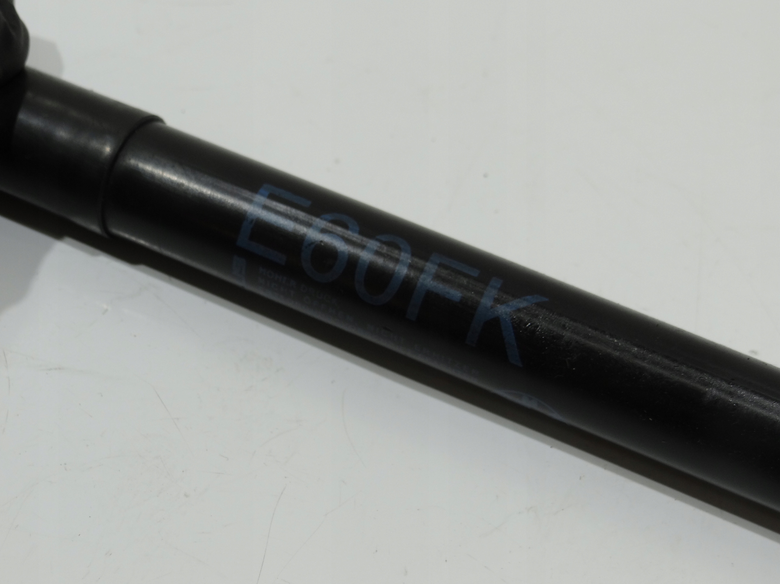 damper telescope bonnets BMW E60 E61 LCI 7008745 (4287421)