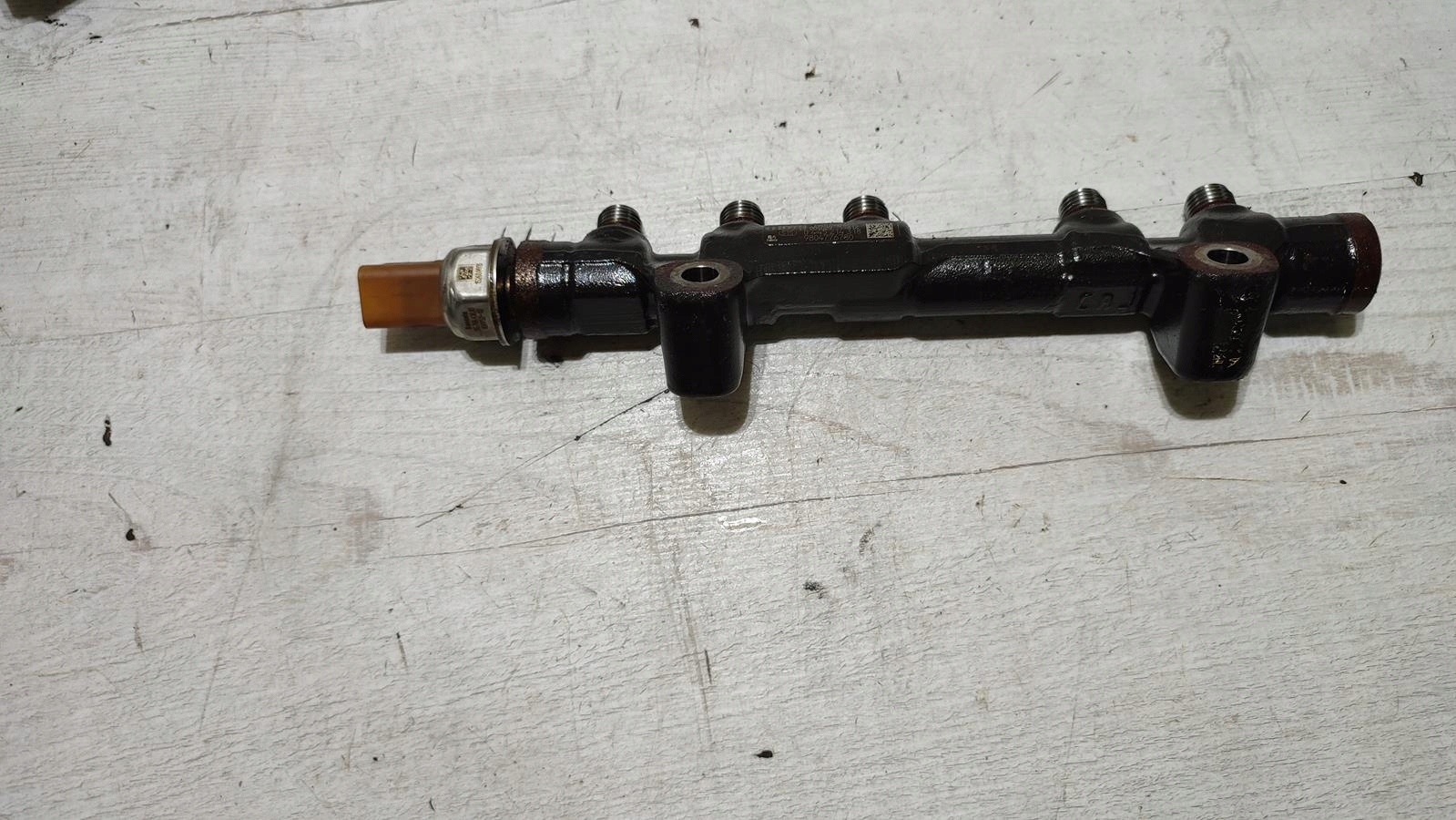 Rampe injection 1.6 HDI Peugeot 308 II T9