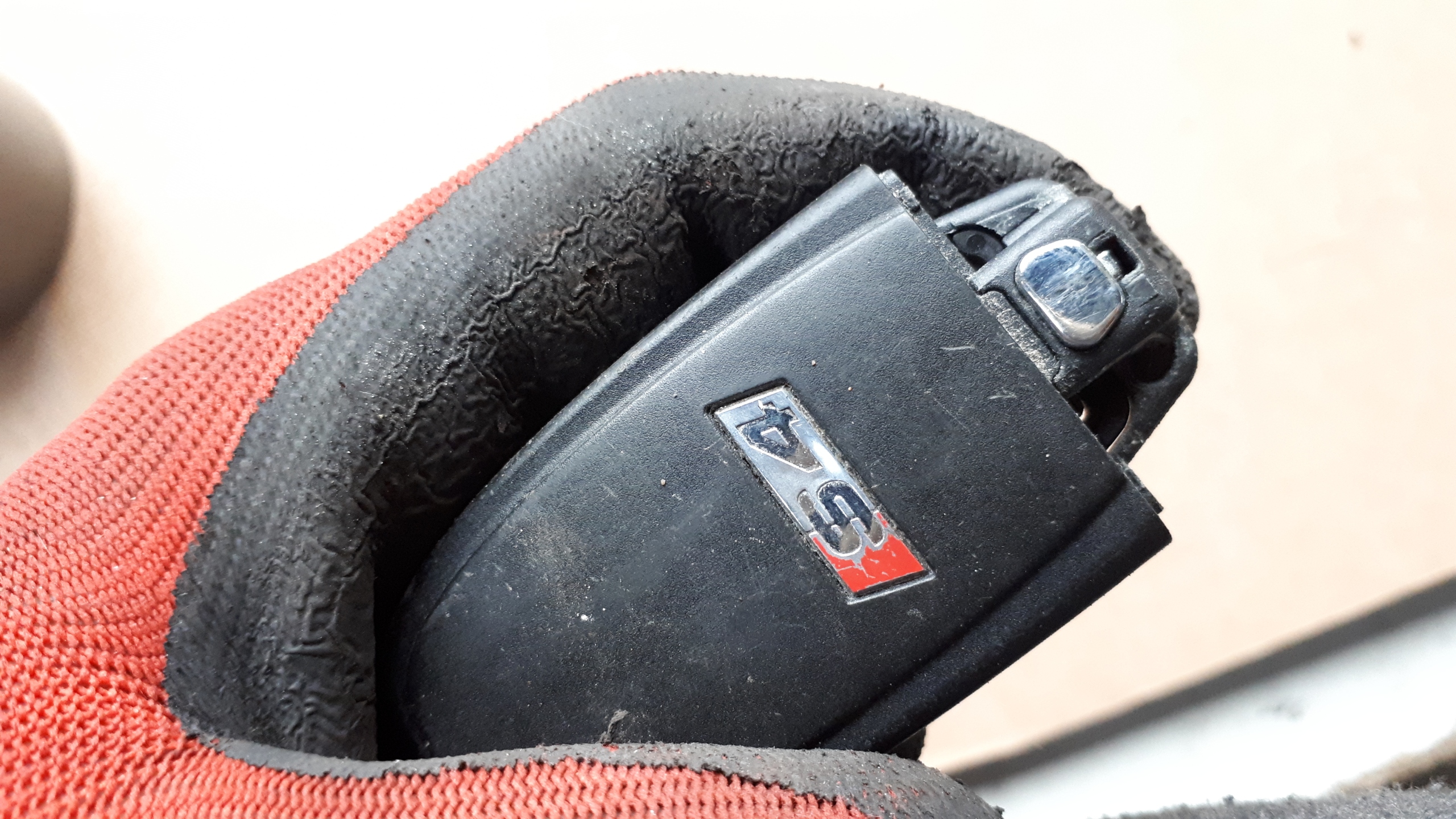 S4 B8 A4 Clé PILOT 8T0959754AG