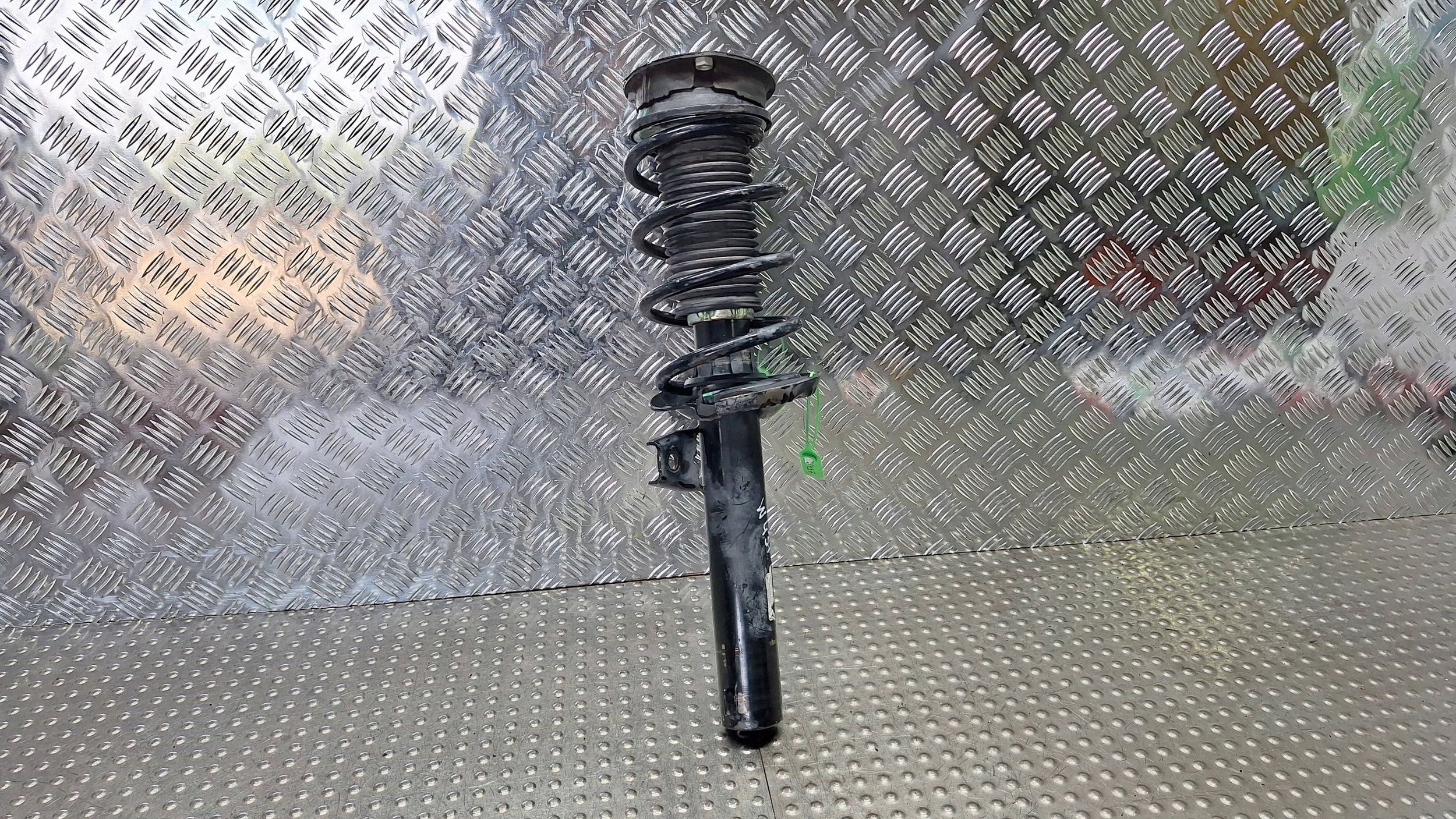 shock absorber right front 5Q0413031HS VW T-ROC 2GA GOLF VIII