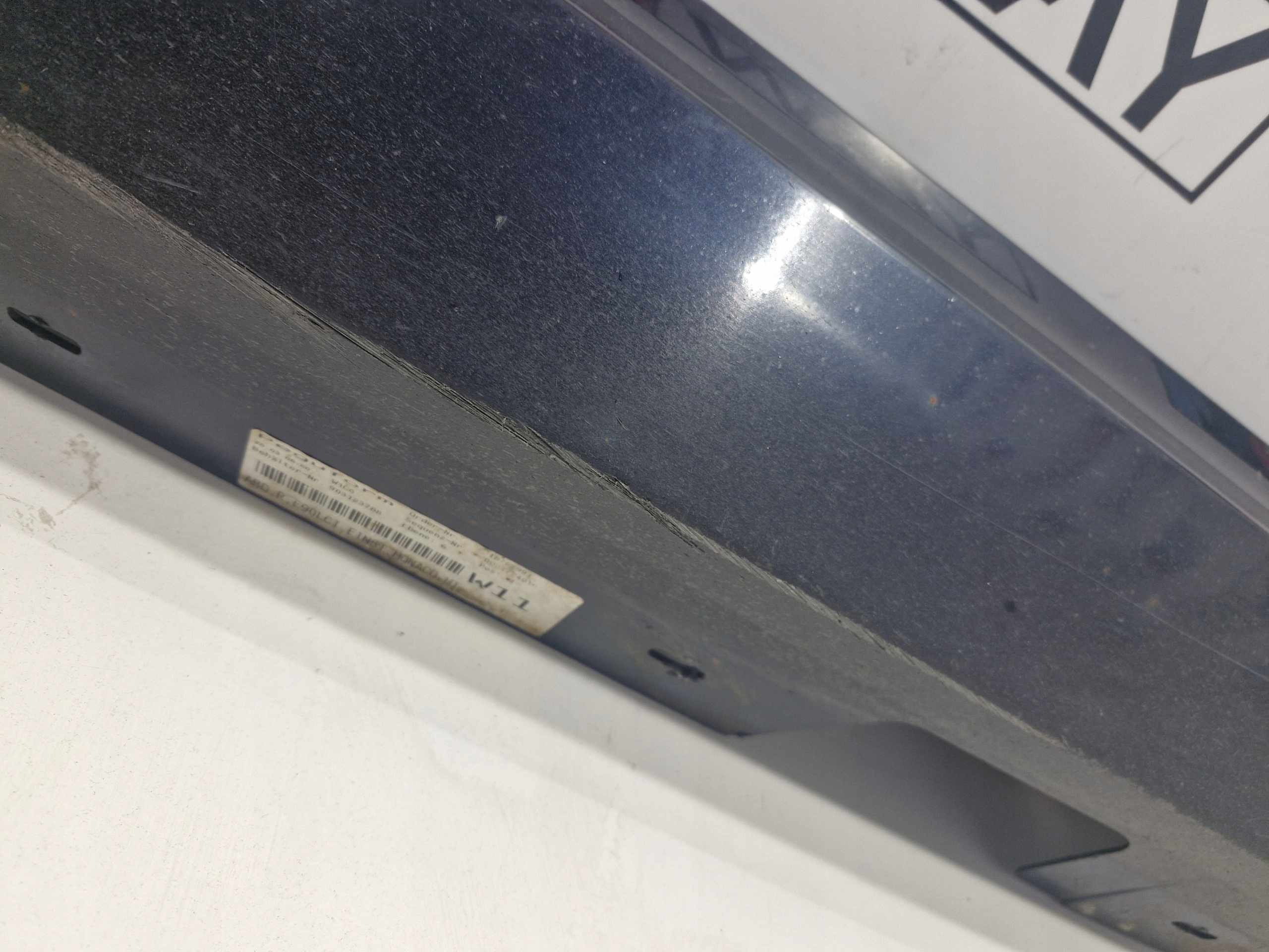 BMW E90 E91 LCI cap moulding threshold right A35/5 MONACOBLAU