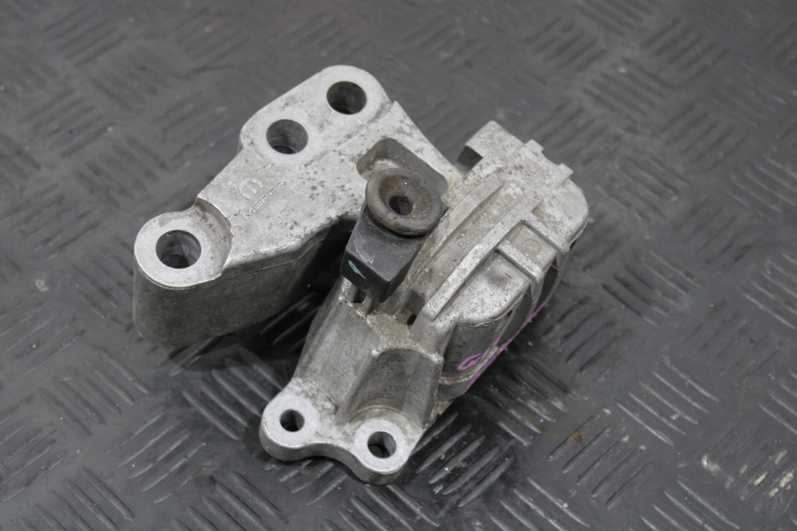 holder engine mount 00520497420 JEEP RENEGADE