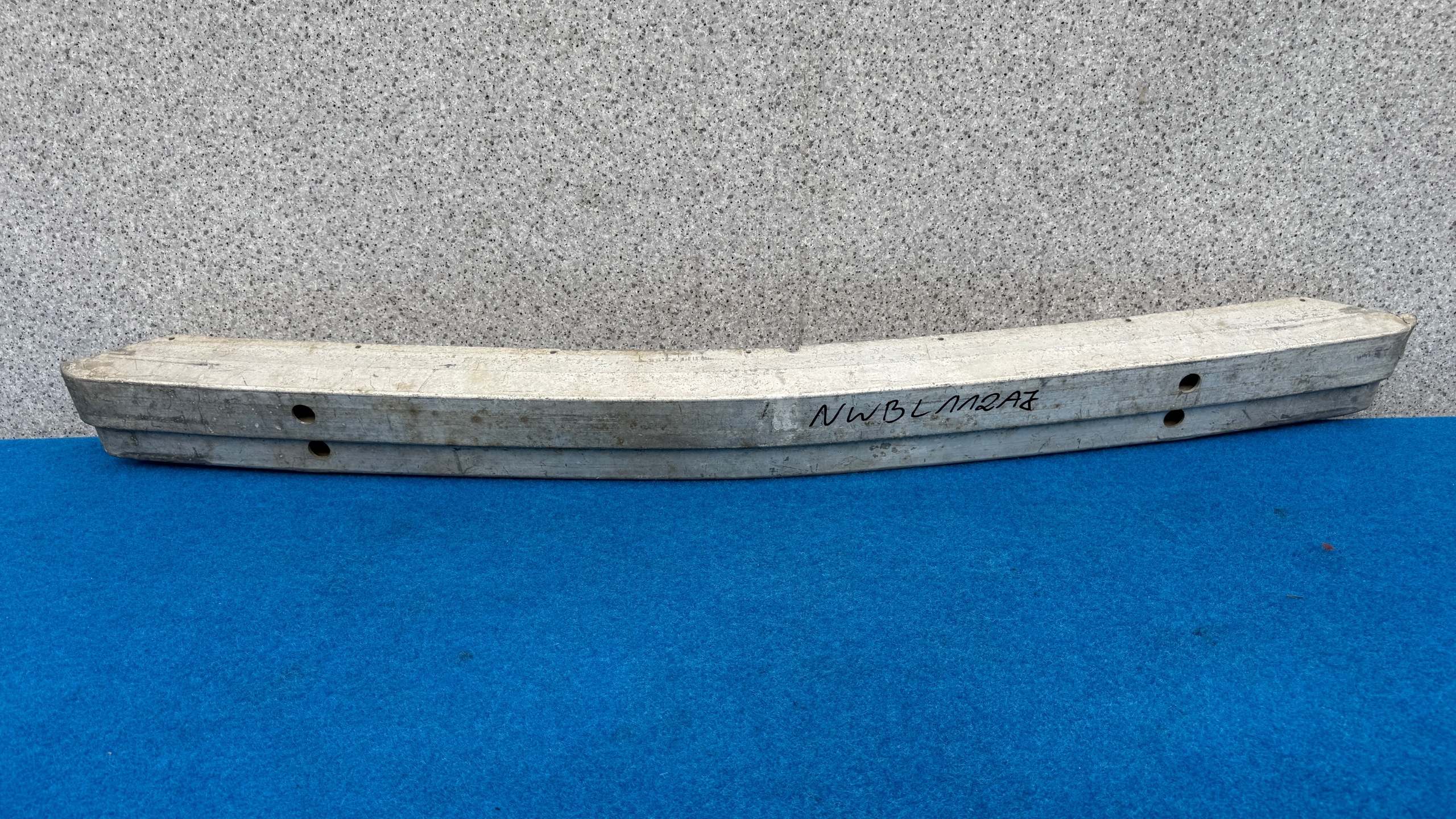 VOLVO 740 940 bumper support front pillar 1358565 NWBL112AJ
