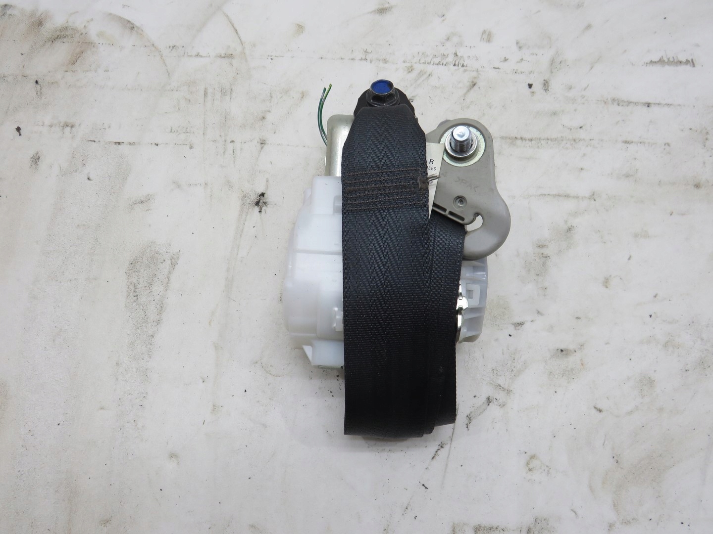 НАТЯГУВАЧ РЕМЕНЯ ПРАВИЙ ПЕРЕДНІЙ SWIFT MK7 1.2 B