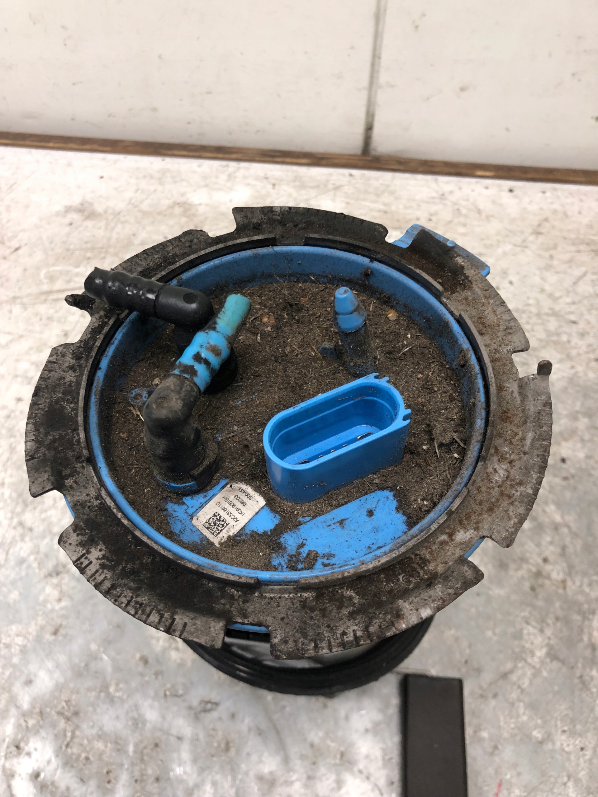 feed pump VW GOLF VI 1K0919051BH