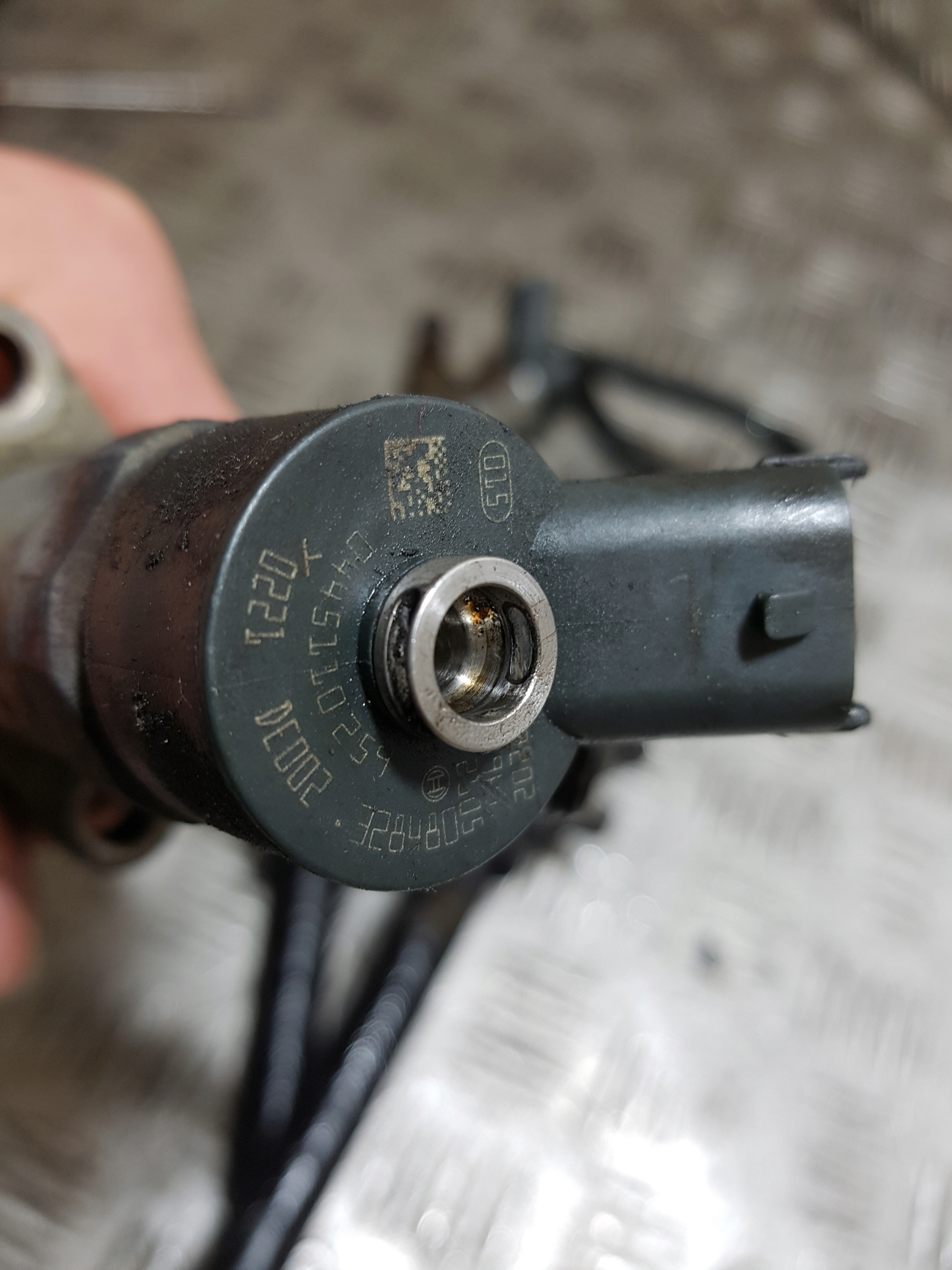 Einspritzdüse Einspritzdüse KOMPLET FORD FOCUS MK2 0445110259