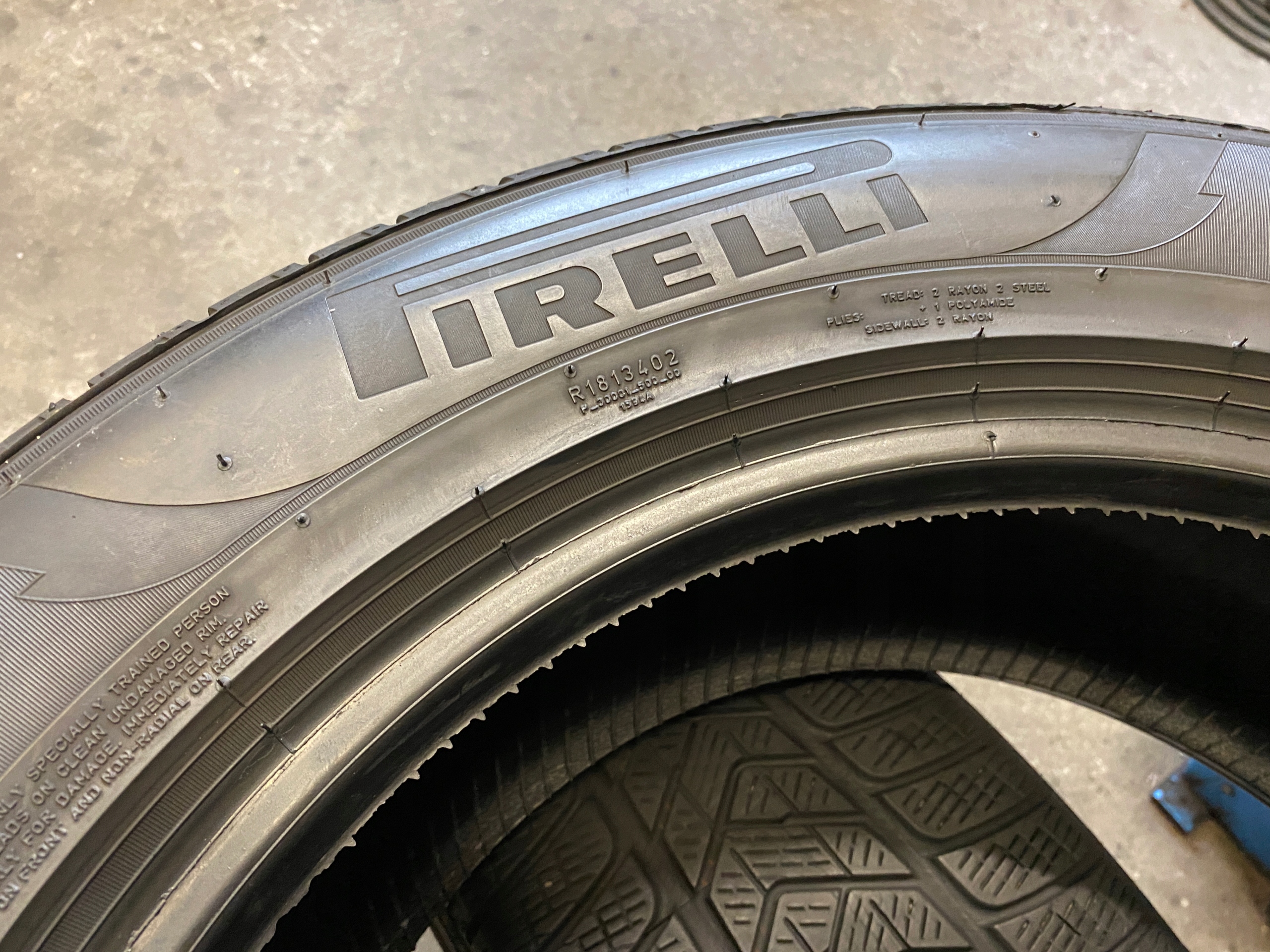 2 tyres winter 235/60R18 103H Pirelli SCORPION WINTER 6mm