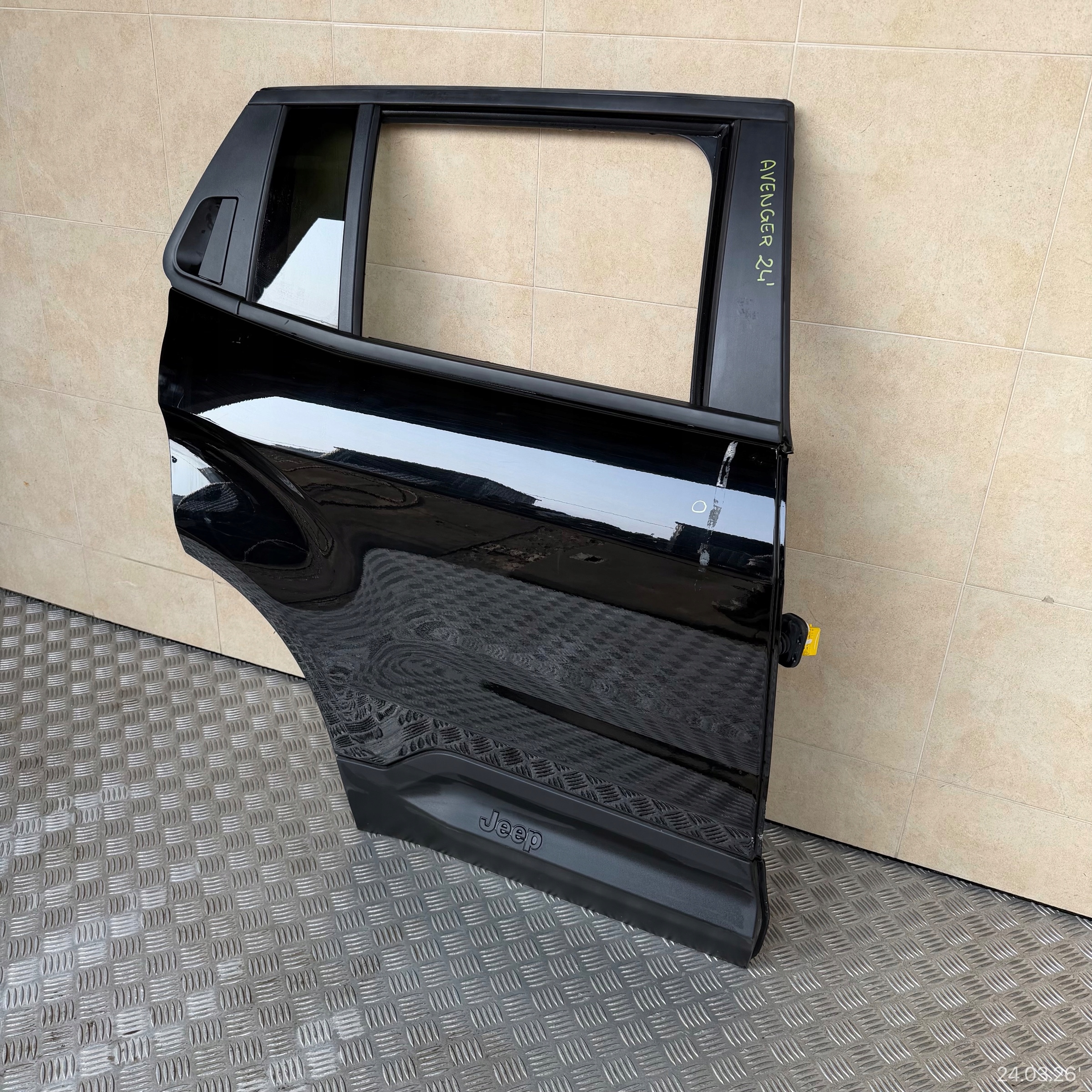 door complete rear. right JEEP AVENGER 2024 ROK