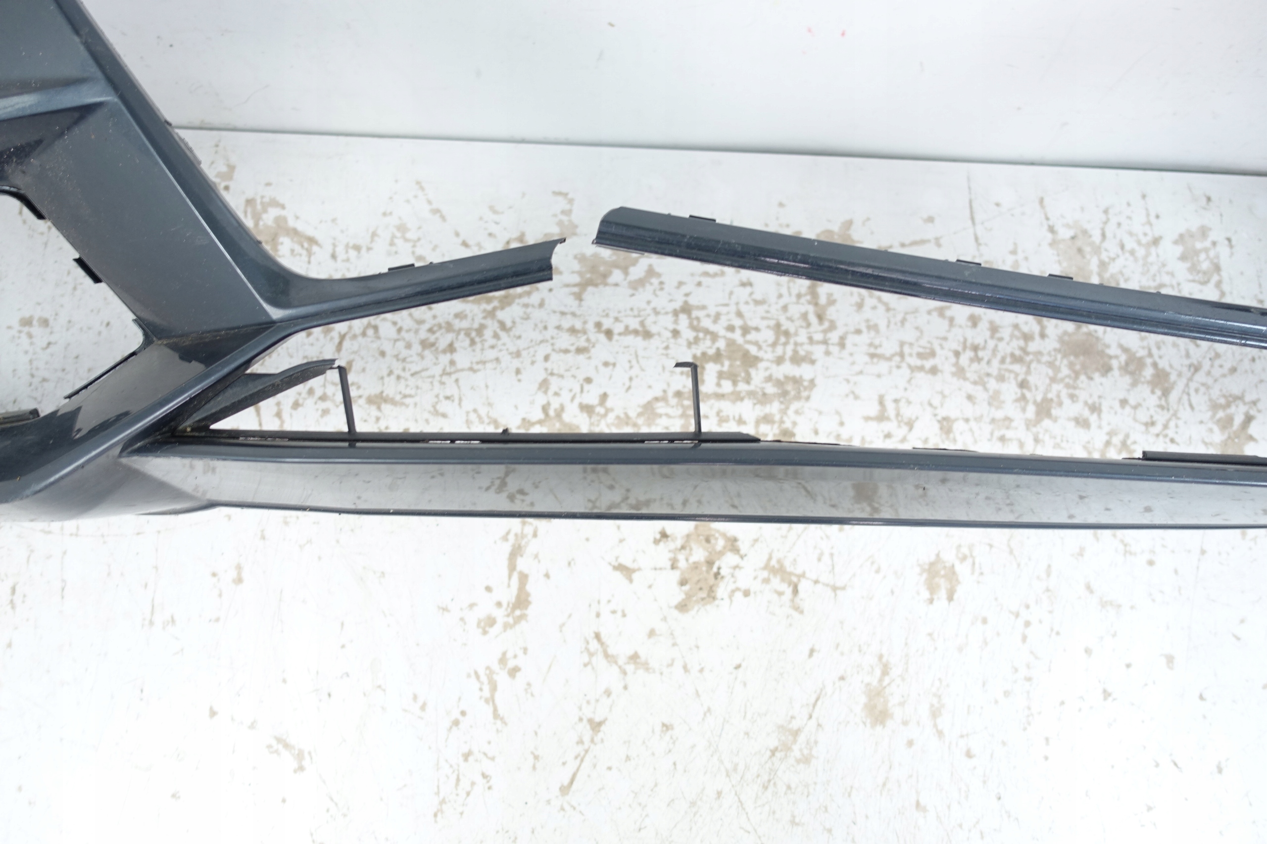 AUDI A4 B9 S-LINE 2015- bumper front front 8W0807437F-L