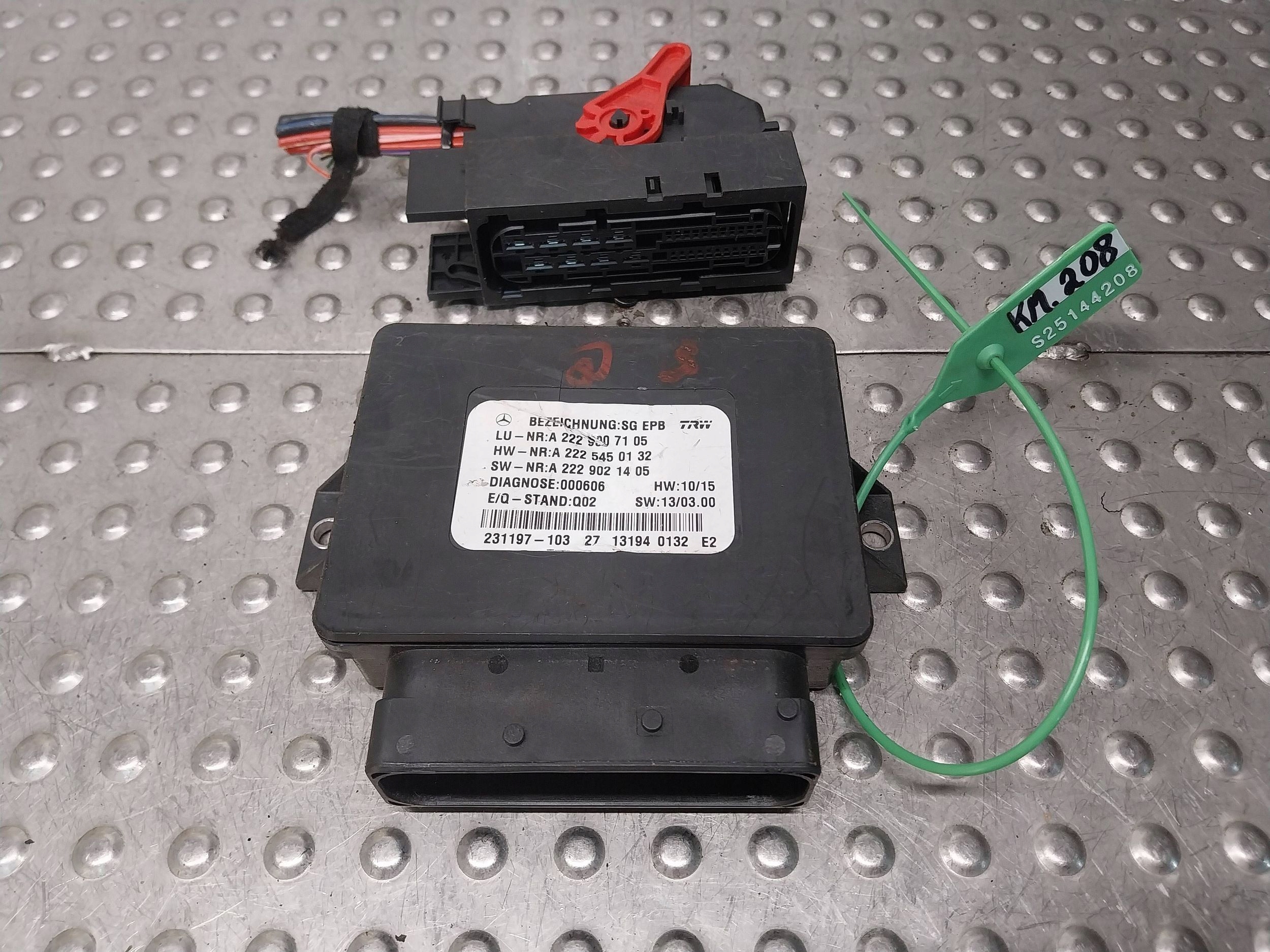 module control unit electric brake A2229007105 MERCEDES S W222 13