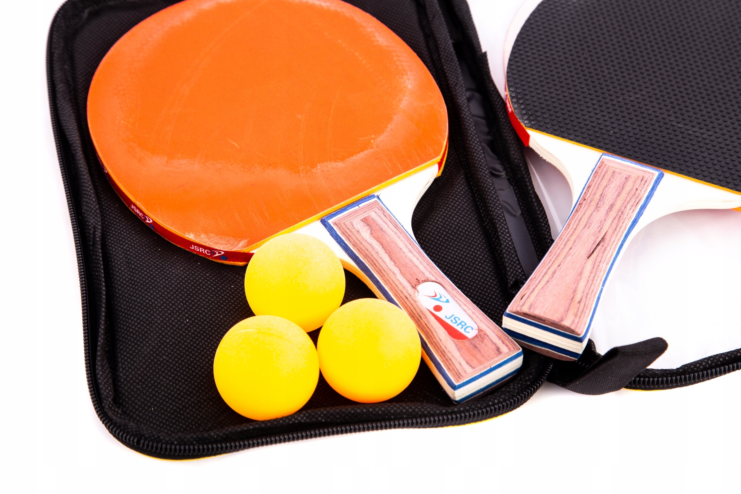 2 PALETKI DO TENISA PING PONG + 3 PIŁECZKI ZESTAW ETUI Kolor dominujący wielokolorowy